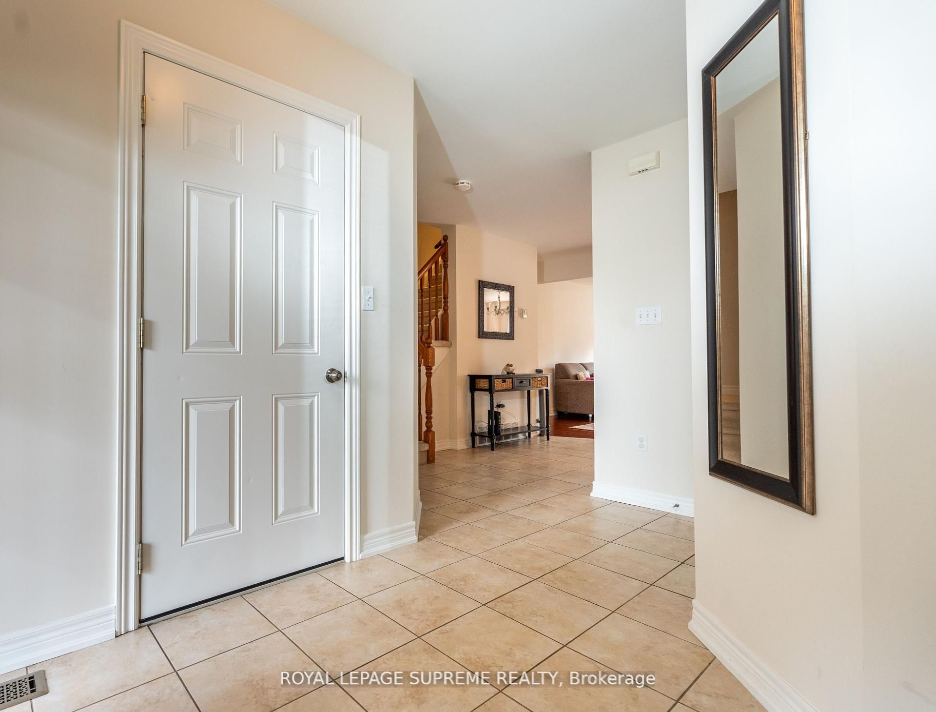 31 1/2 Thorold Road E, Welland, ON L3C 3T3 photo 5