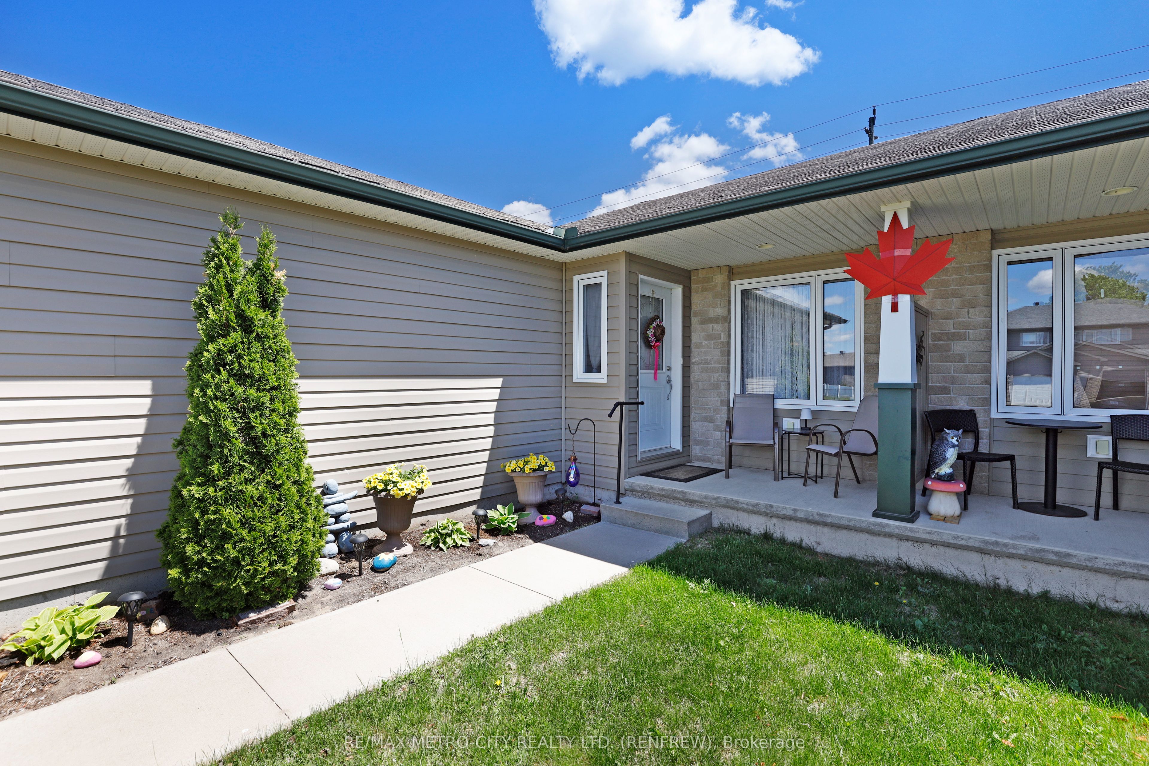 178 Elk Street, Renfrew, ON K7V 0A1 photo 3