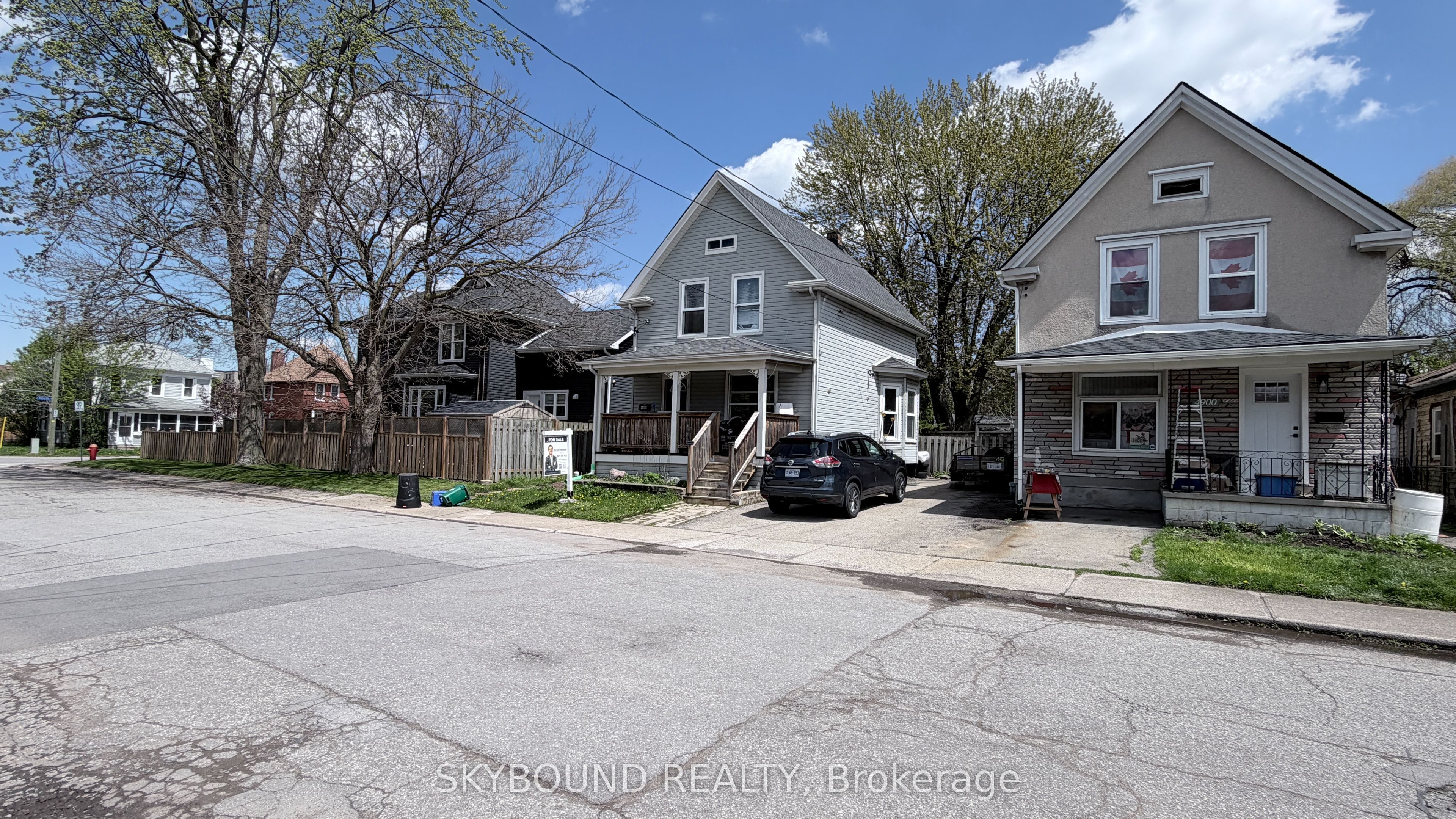 4890 Saint Clair Avenue, Niagara Falls, ON L2E 3T6