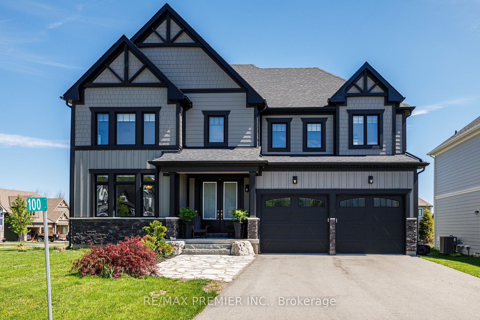100 Stillwater Crescent, Blue Mountains, ON L9Y 4P5