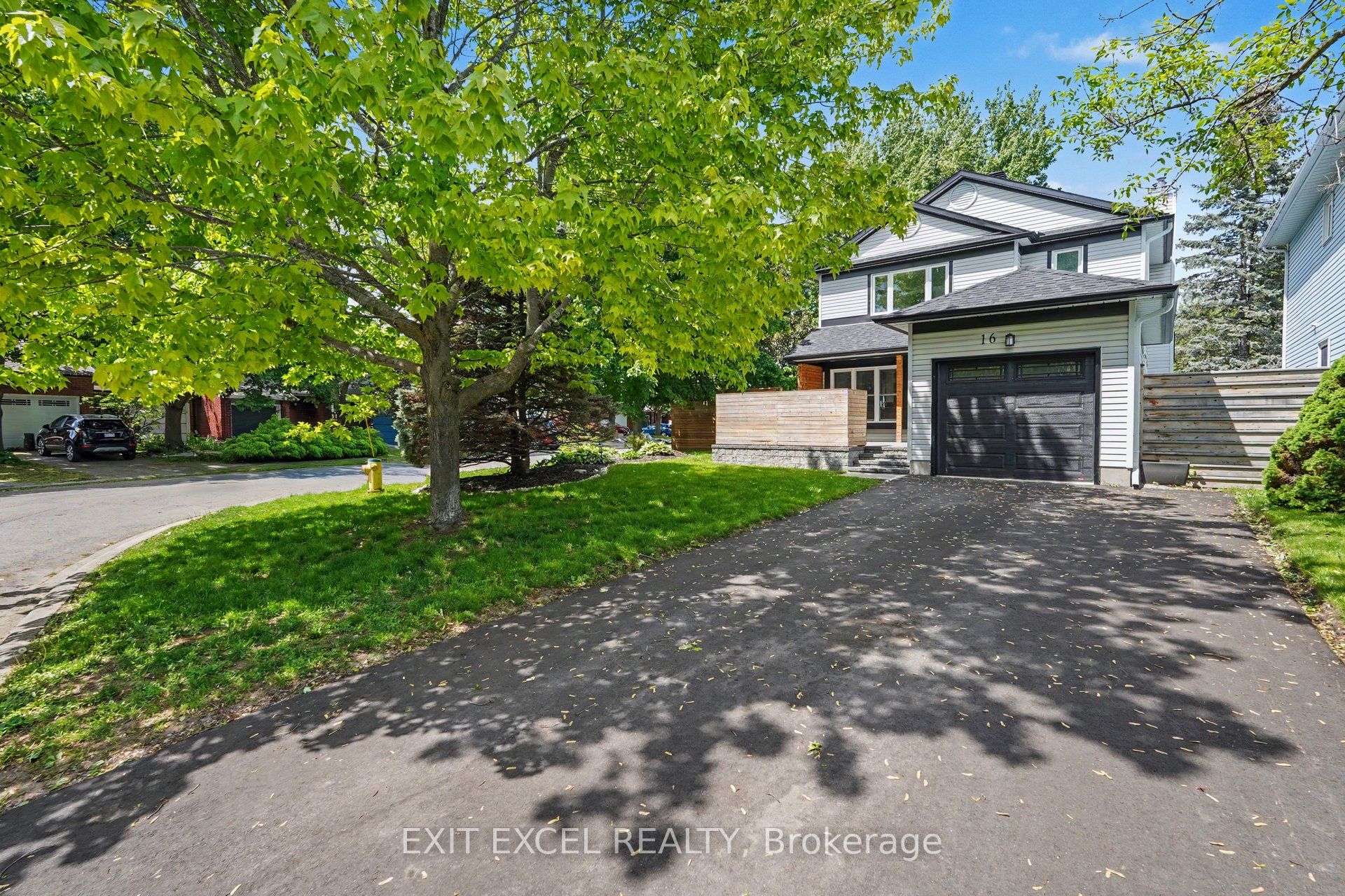 16 Lima Way, Barrhaven, ON K2J 3G6 photo 2