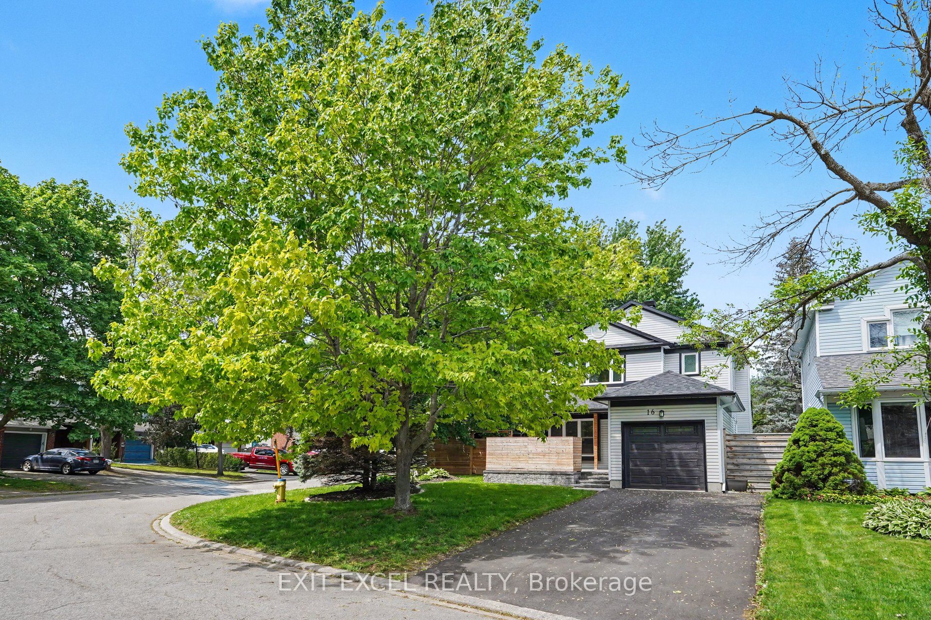 16 Lima Way, Barrhaven, ON K2J 3G6 photo 3