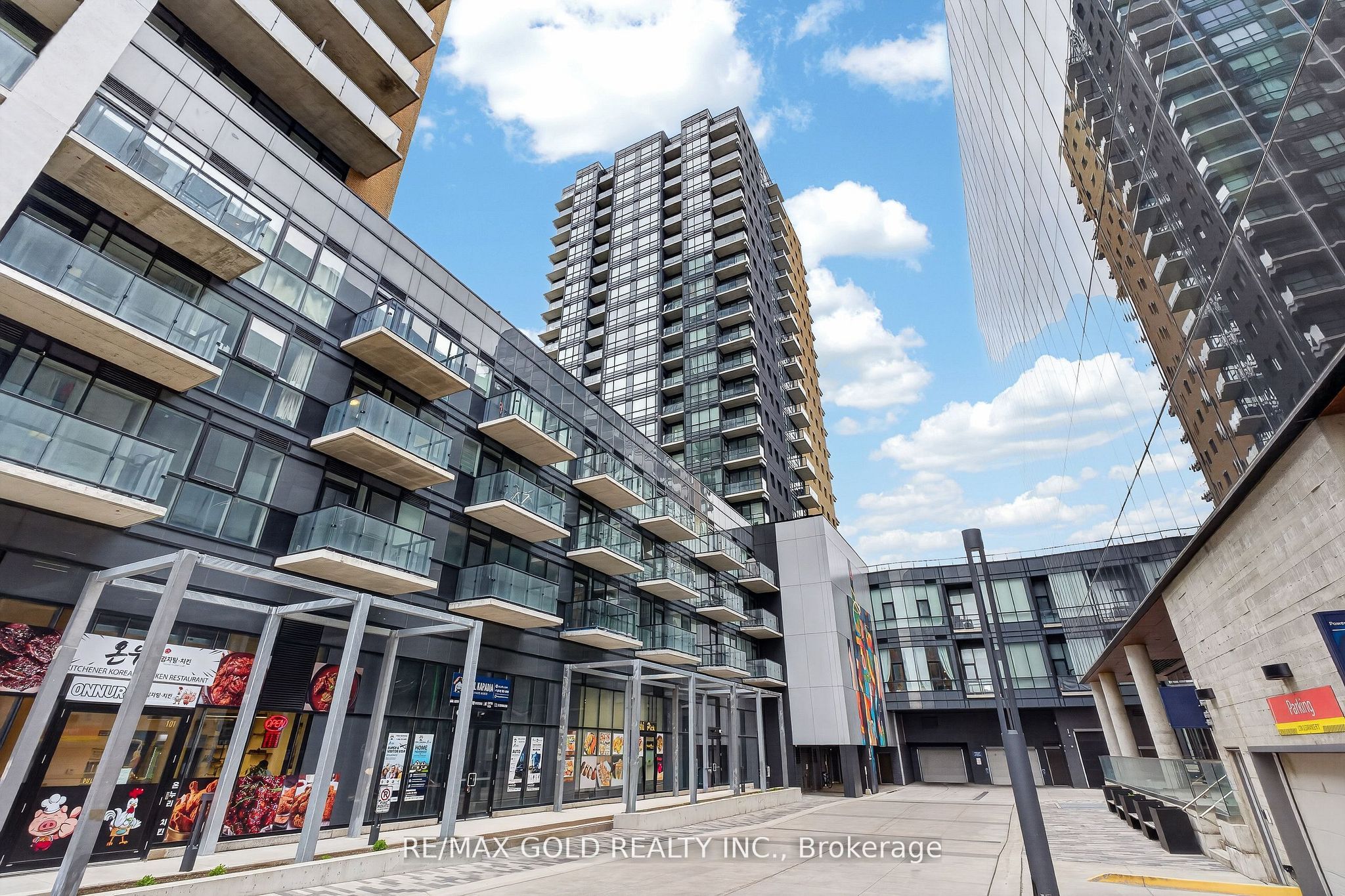 104 Garment Street 1010, Kitchener, ON N2G 0C8 photo 4