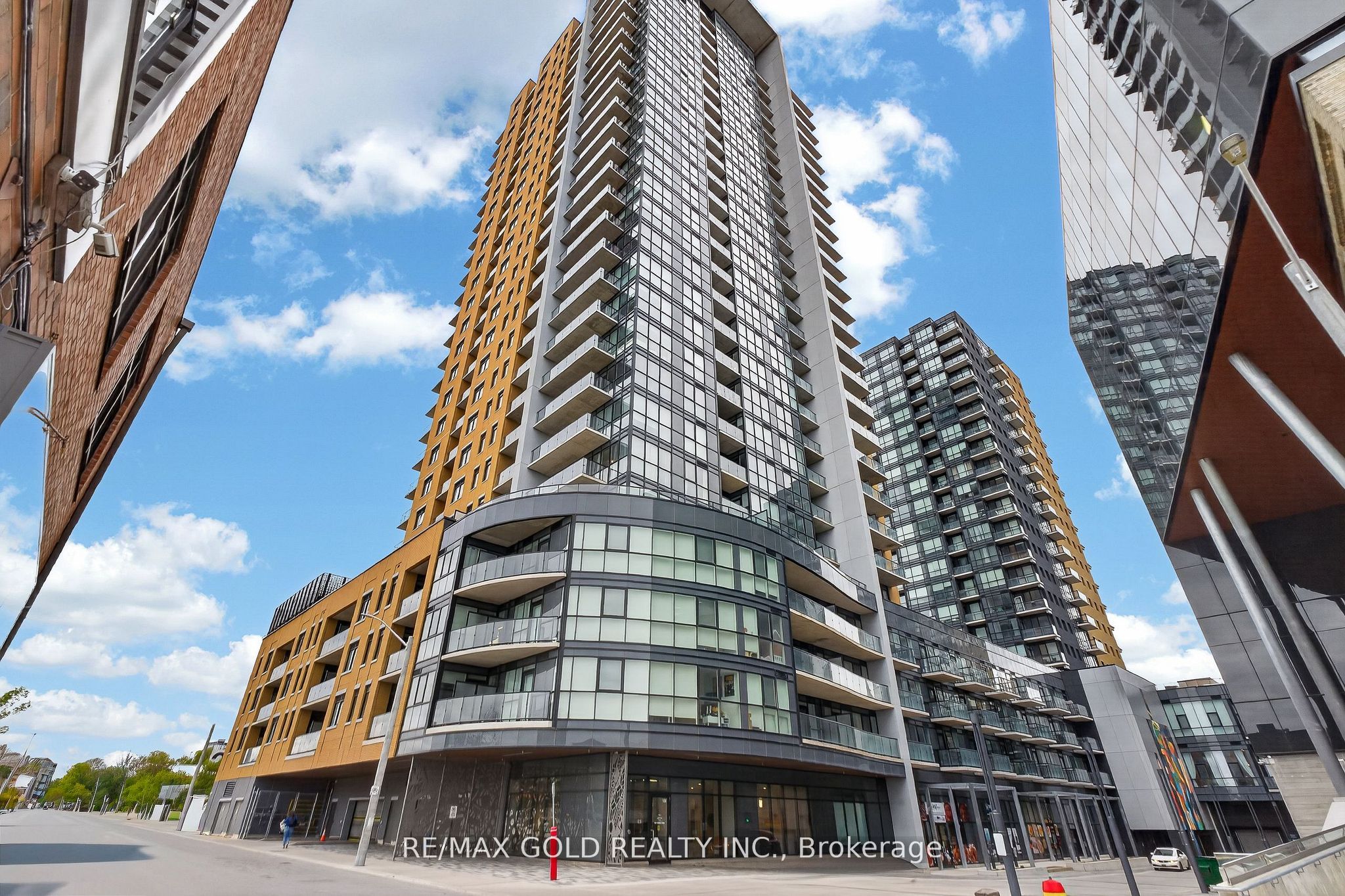 104 Garment Street 1010, Kitchener, ON N2G 0C8 photo 5