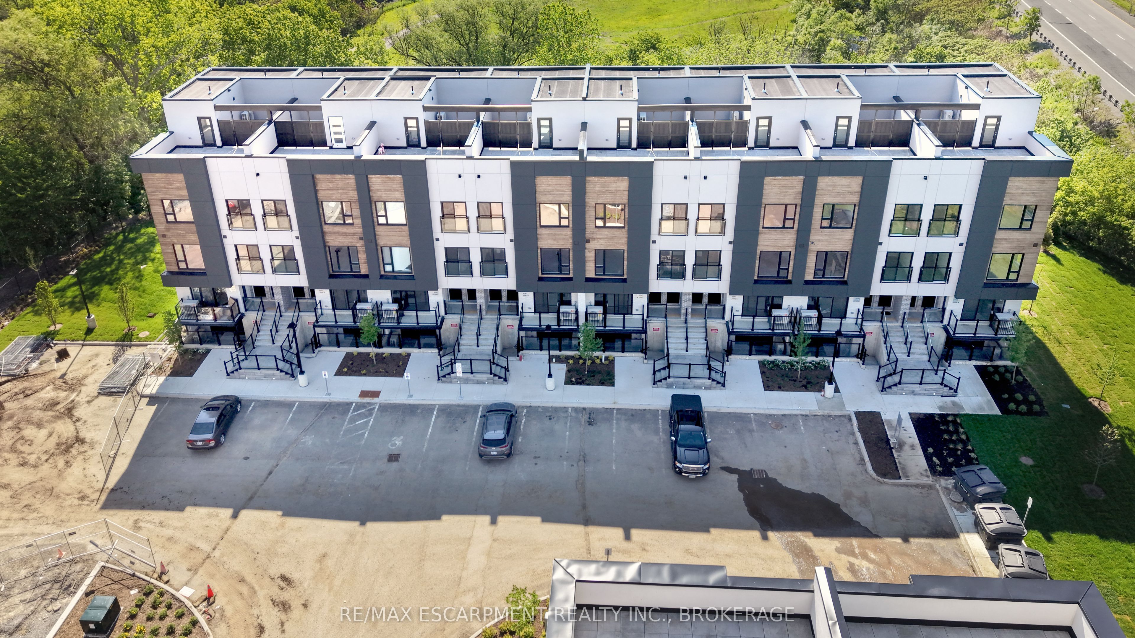 16 Melbourne Avenue 308C, St. Catharines, ON L2P 3J8 photo 2