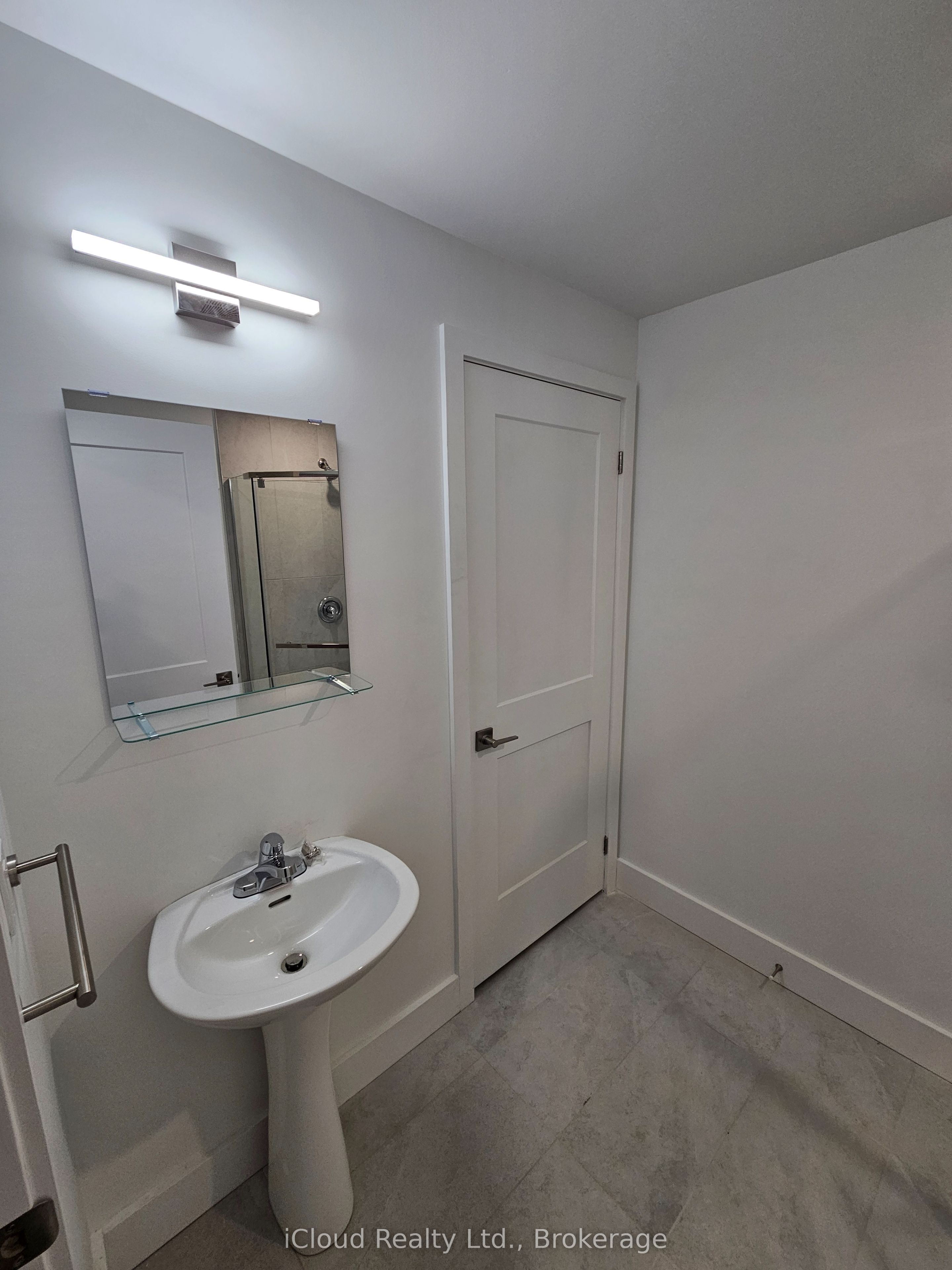 6638 Mcleod Road 116, Niagara Falls, ON L2G 3G5 photo 5