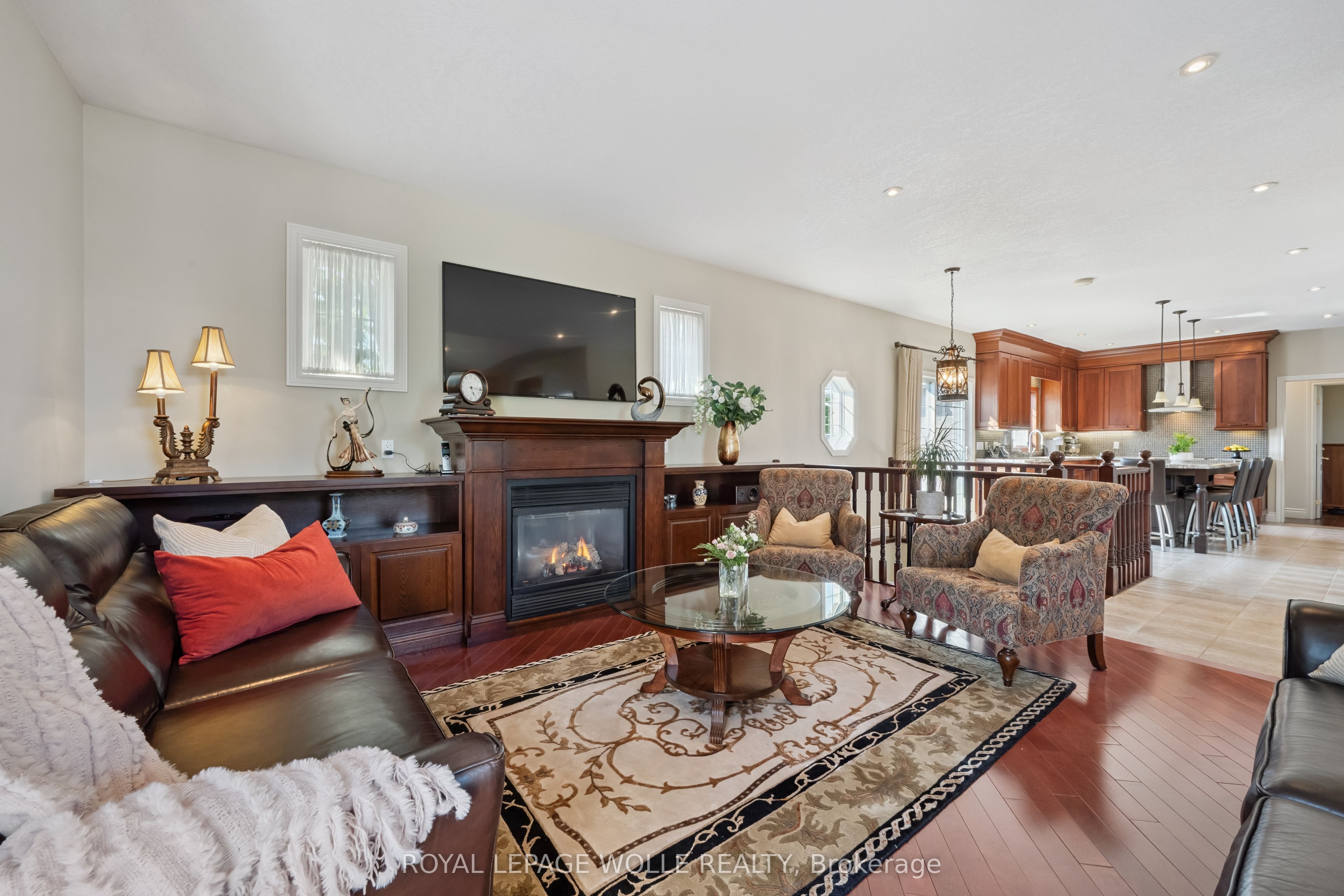 20 E Bonniewood Drive, Mapleton, ON N0G 1P0 photo 5