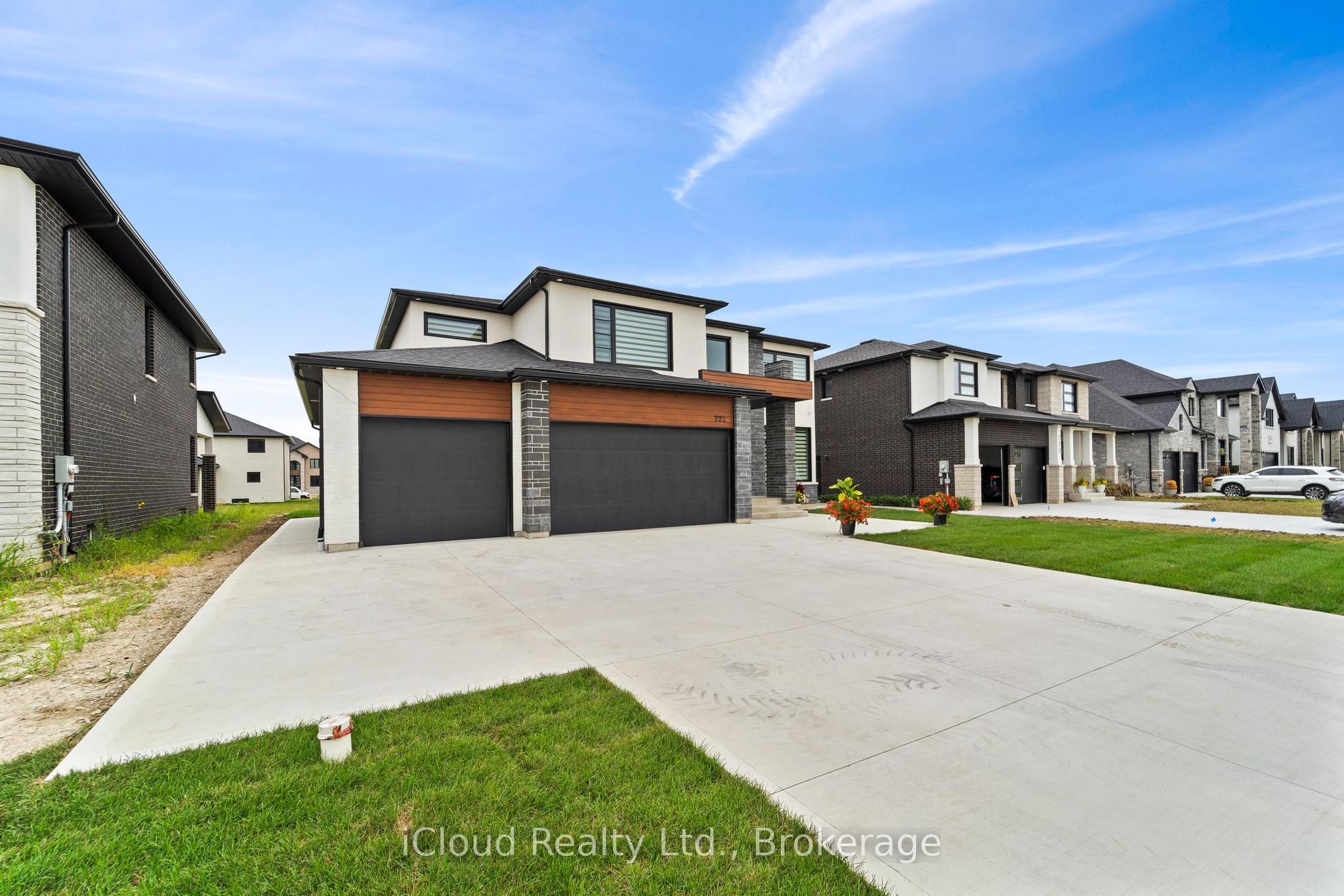 222 Cowan Court, Amherstburg, ON N9V 0G9 photo 2