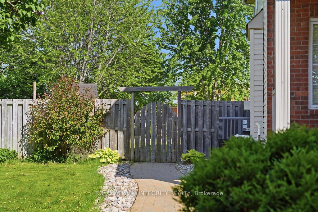 1067 Rocky Harbour Crescent, Blossom Park - Airport and Area, ON K1V 1V3 photo 2