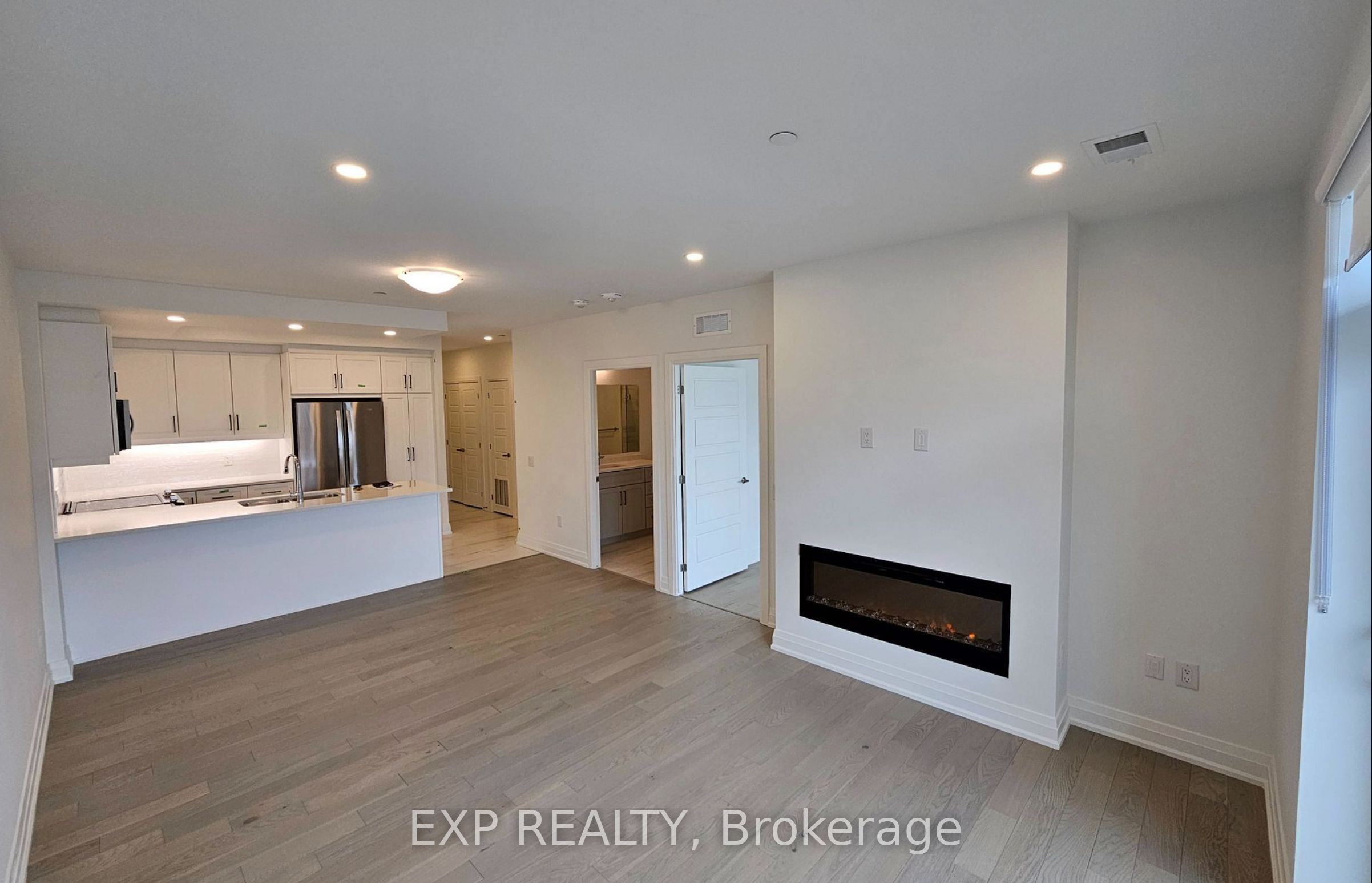 1975 Fountain Grass Drive 314, London South, ON N6K 0M3 photo 5