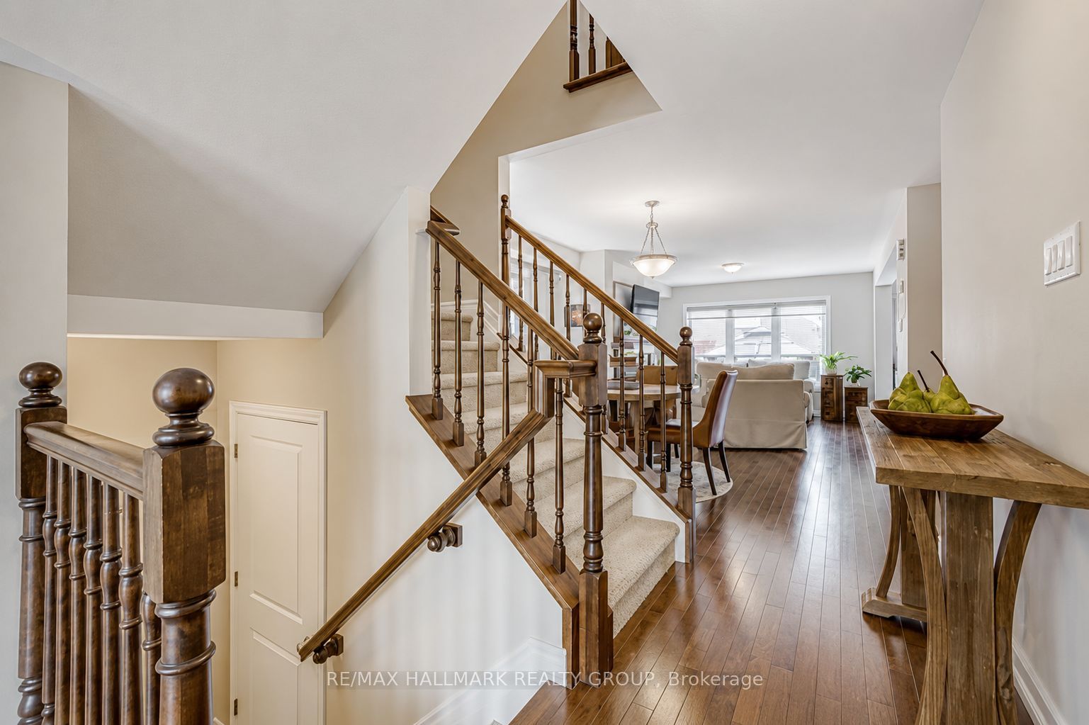 6335 Renaud Road, Orleans - Convent Glen and Area, ON K1W 0J4 photo 5