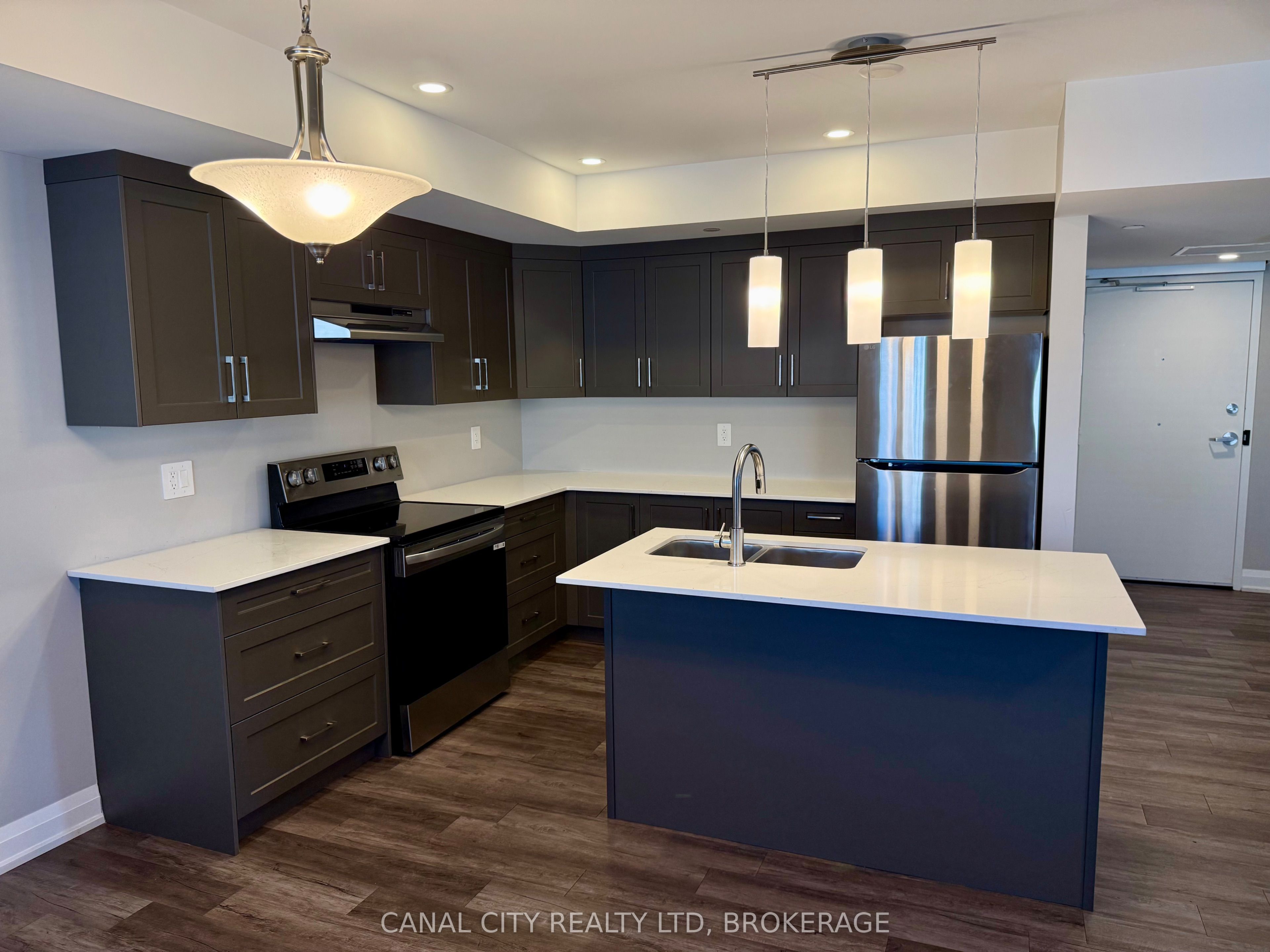 6 Ann Street 4, Thorold, ON L2V 2J3 photo 4