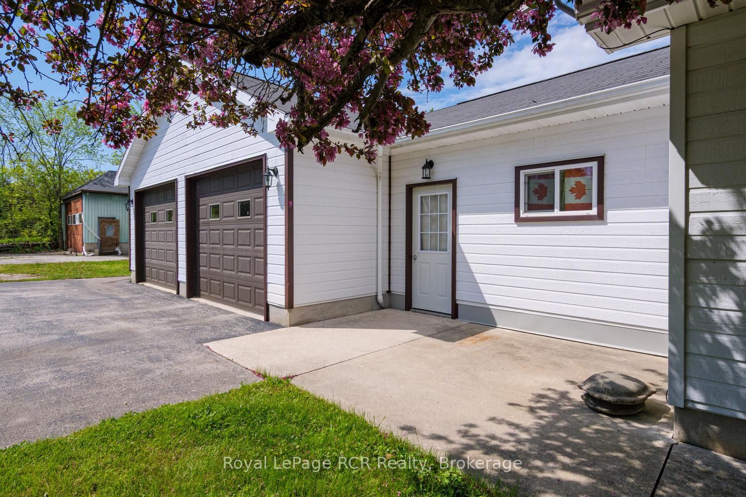 873 14th Street W, Georgian Bluffs, ON N4K 6V5 photo 5