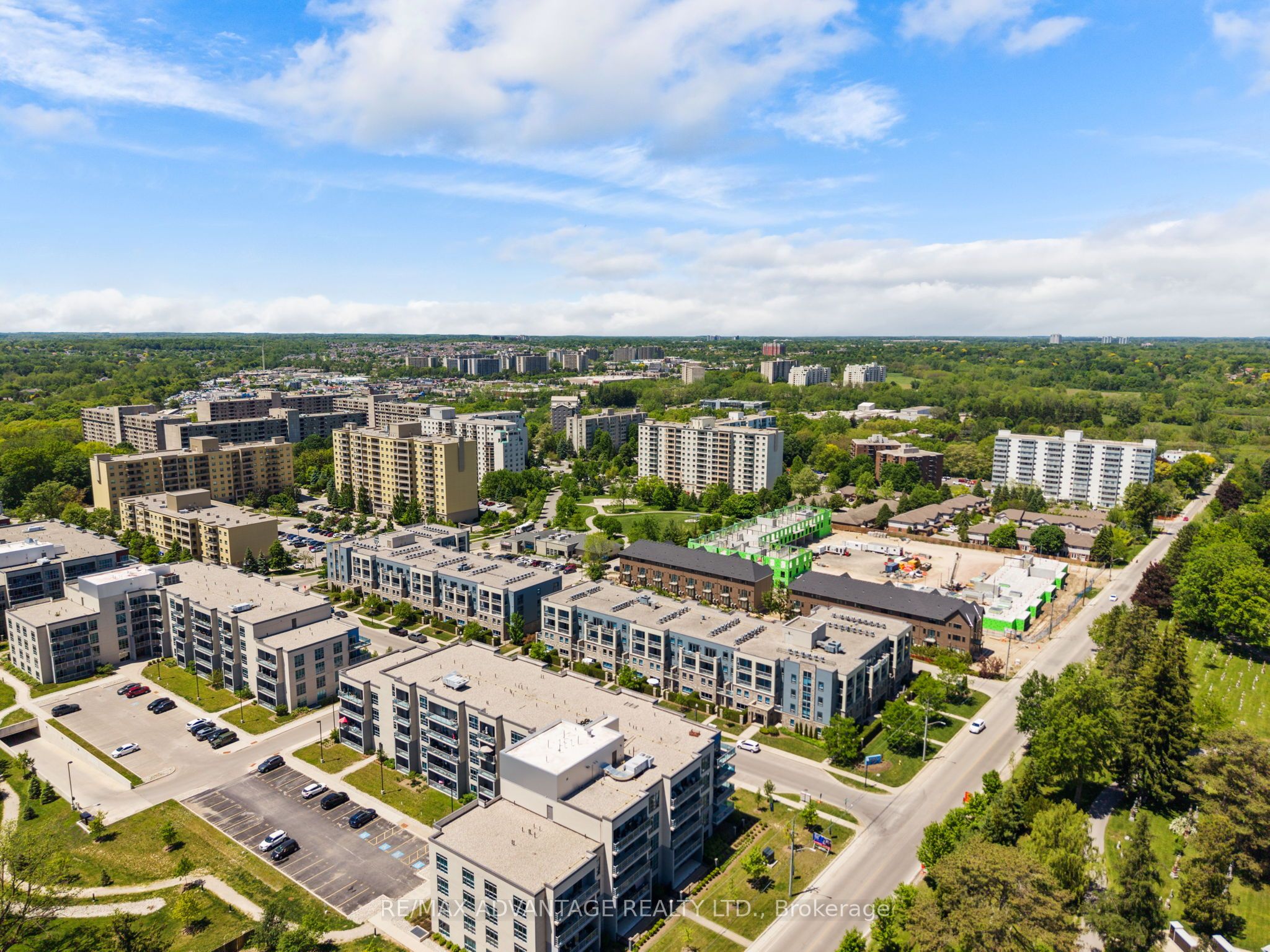 320 Sugarcreek Trail 109, London North, ON N6H 0G3 photo 5