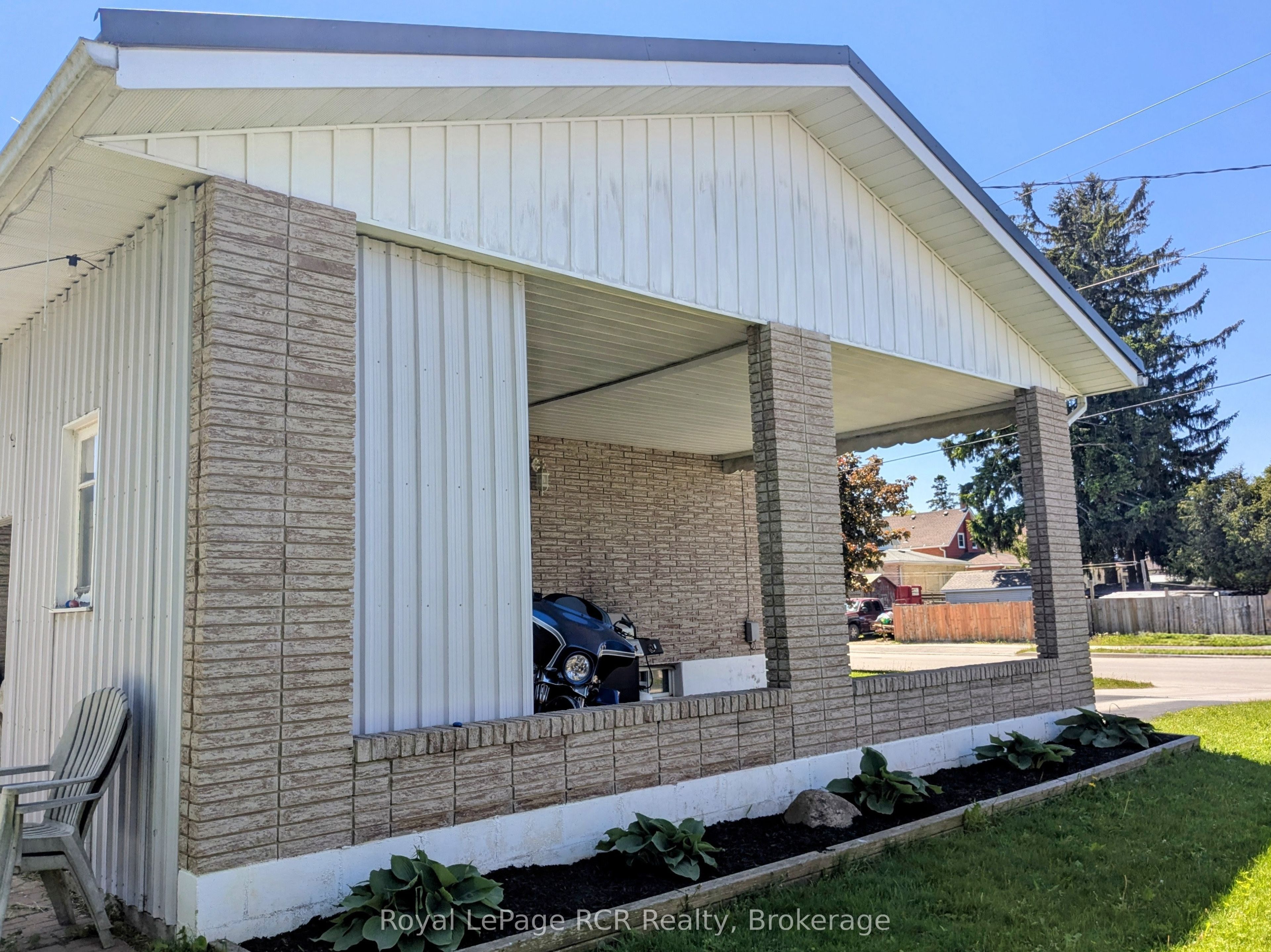 551 15th Avenue, Hanover, ON N4N 3J2 photo 3