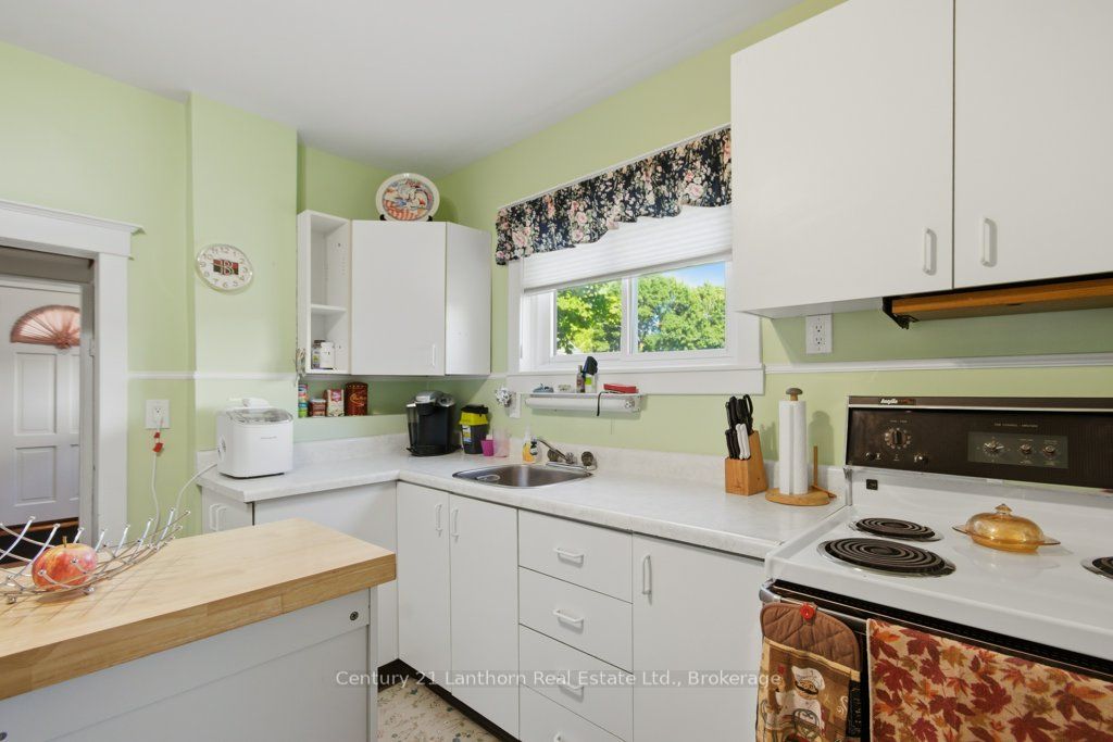 7 Purdy Street, Belleville, ON K8P 1Y8 photo 3
