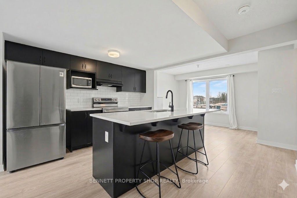 2412 Watercolours Way, Barrhaven, ON K2J 7A9 photo 2