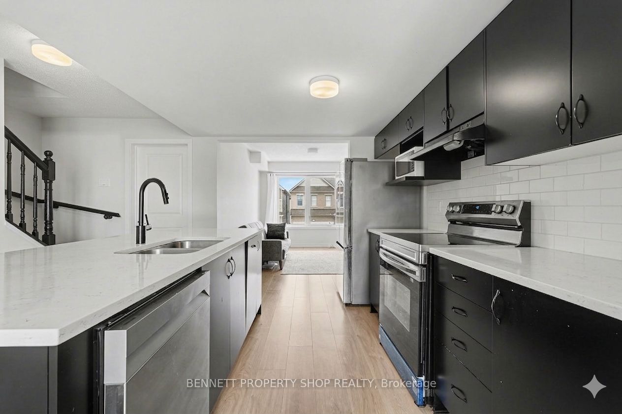 2412 Watercolours Way, Barrhaven, ON K2J 7A9 photo 3