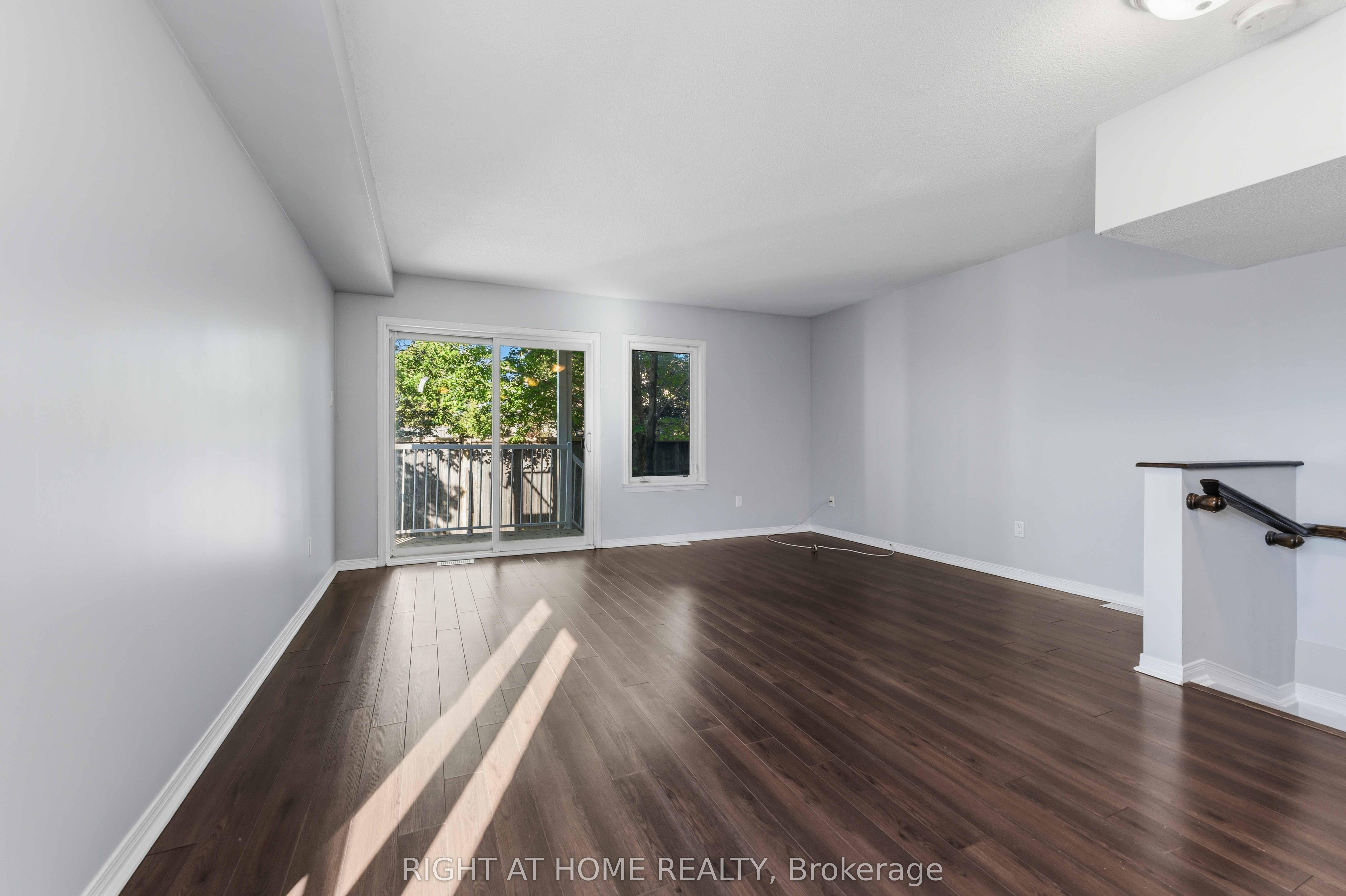 227 Keltie Private, Barrhaven, ON K2J 0A3 photo 5