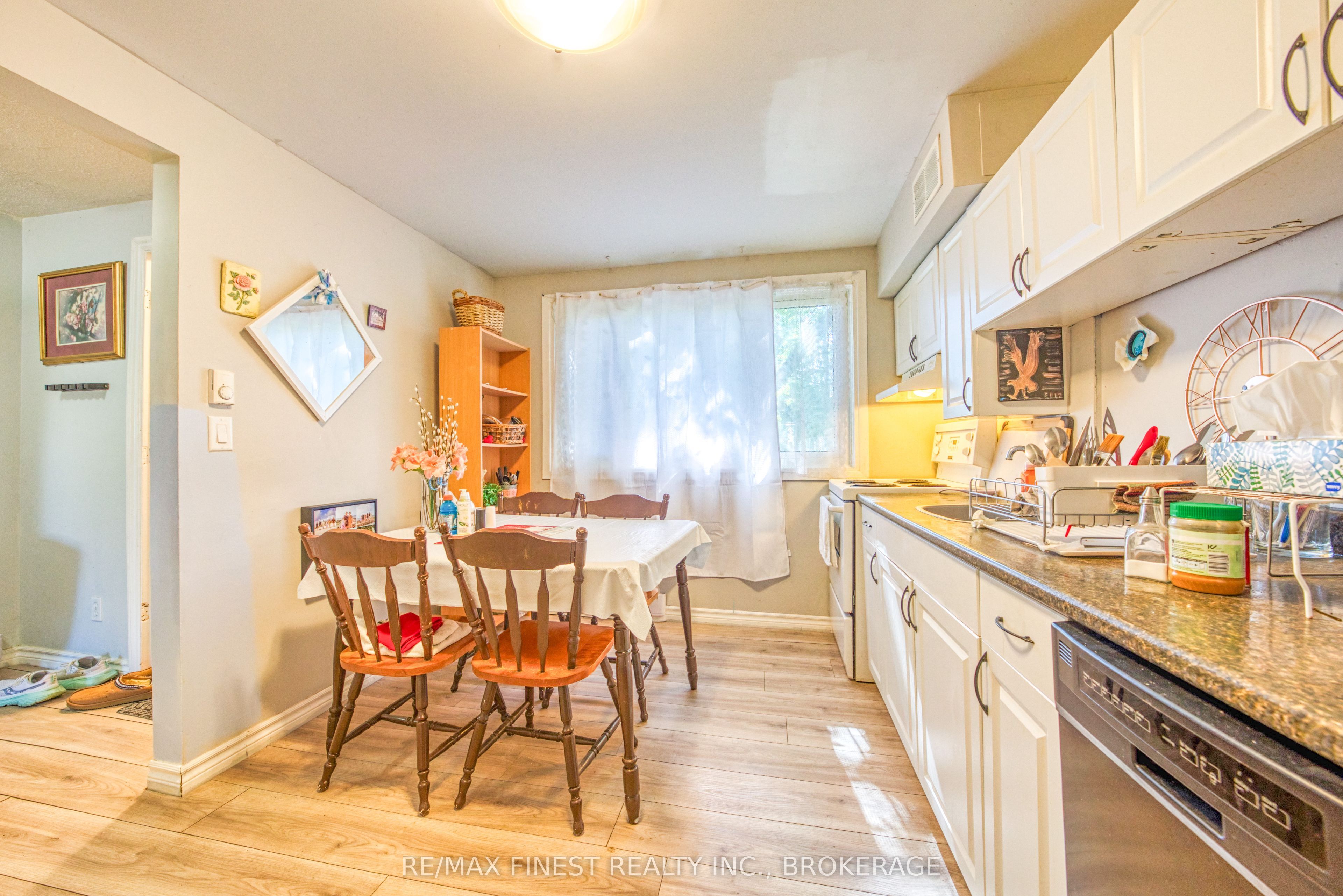 258 Queen Mary Road 50, Kingston, ON K7M 2B2 photo 4