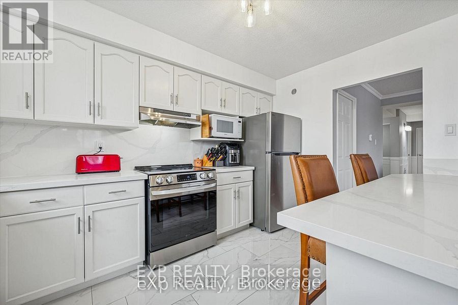 93 Westwood Road 301, Guelph, ON N1H 7J7 photo 3