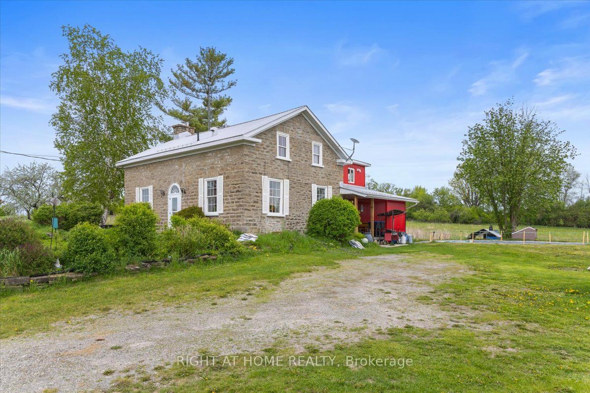 2584 Highway 43 Highway, Montague, ON K7A 5B8