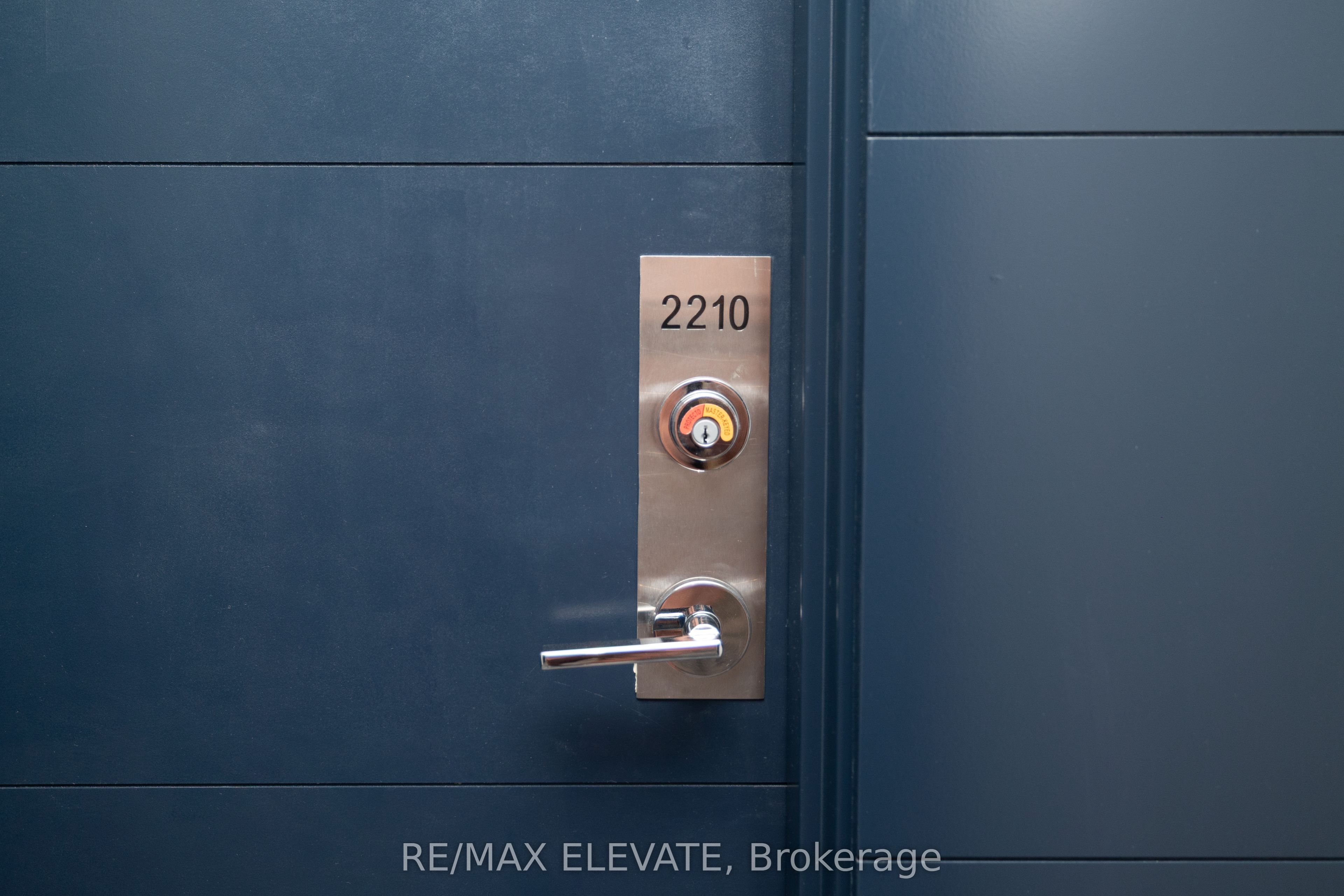 75 James Street S 2210, Hamilton, ON L8P 2Y9 photo 2