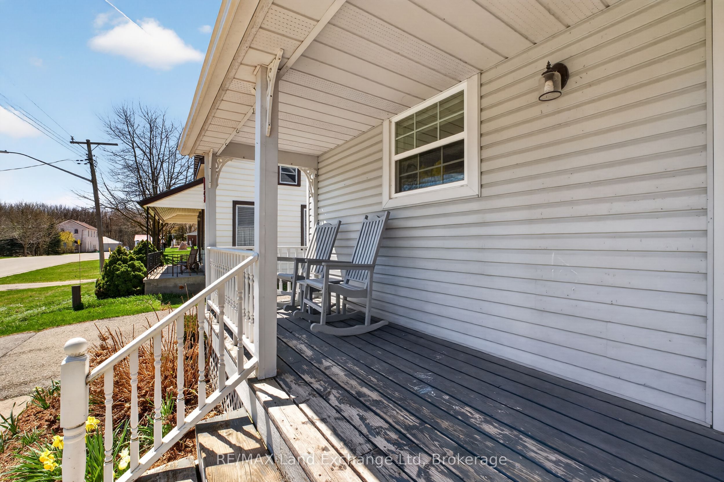 15 Whitechurch Street, Huron-Kinloss, ON N0G 2W0 photo 4