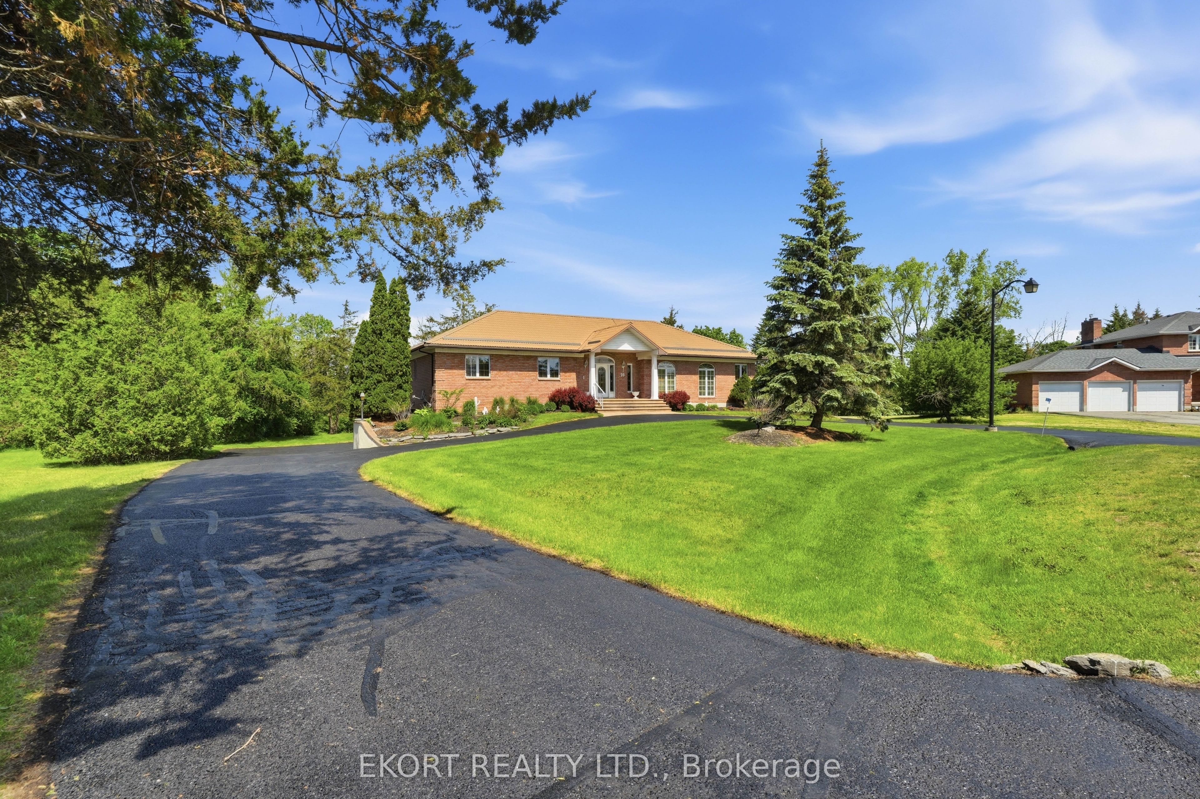 53 O'Neill Drive, Belleville, ON K8N 4Z4 photo 3