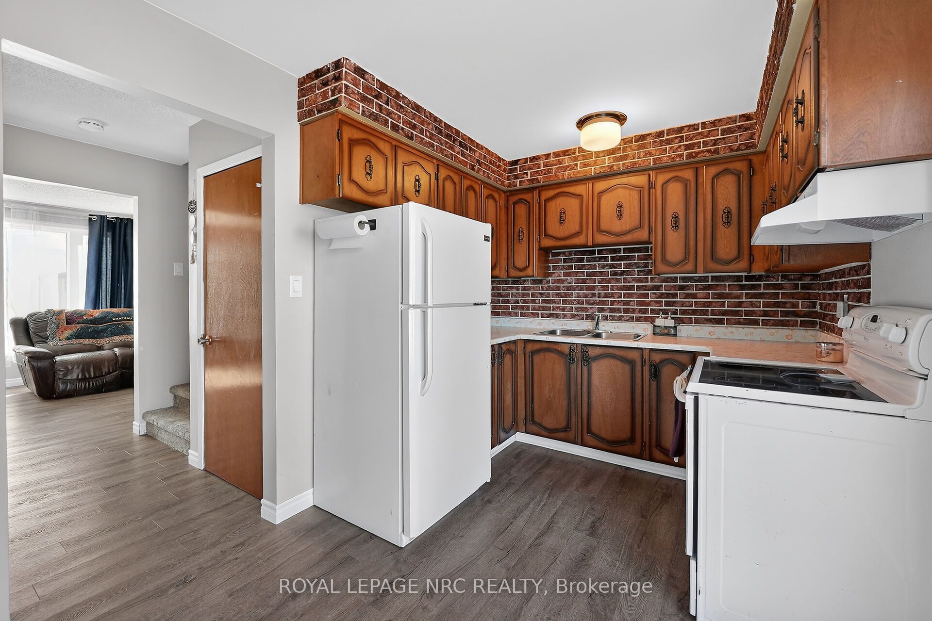 28 Chantal Court, Welland, ON L3B 5V3 photo 5