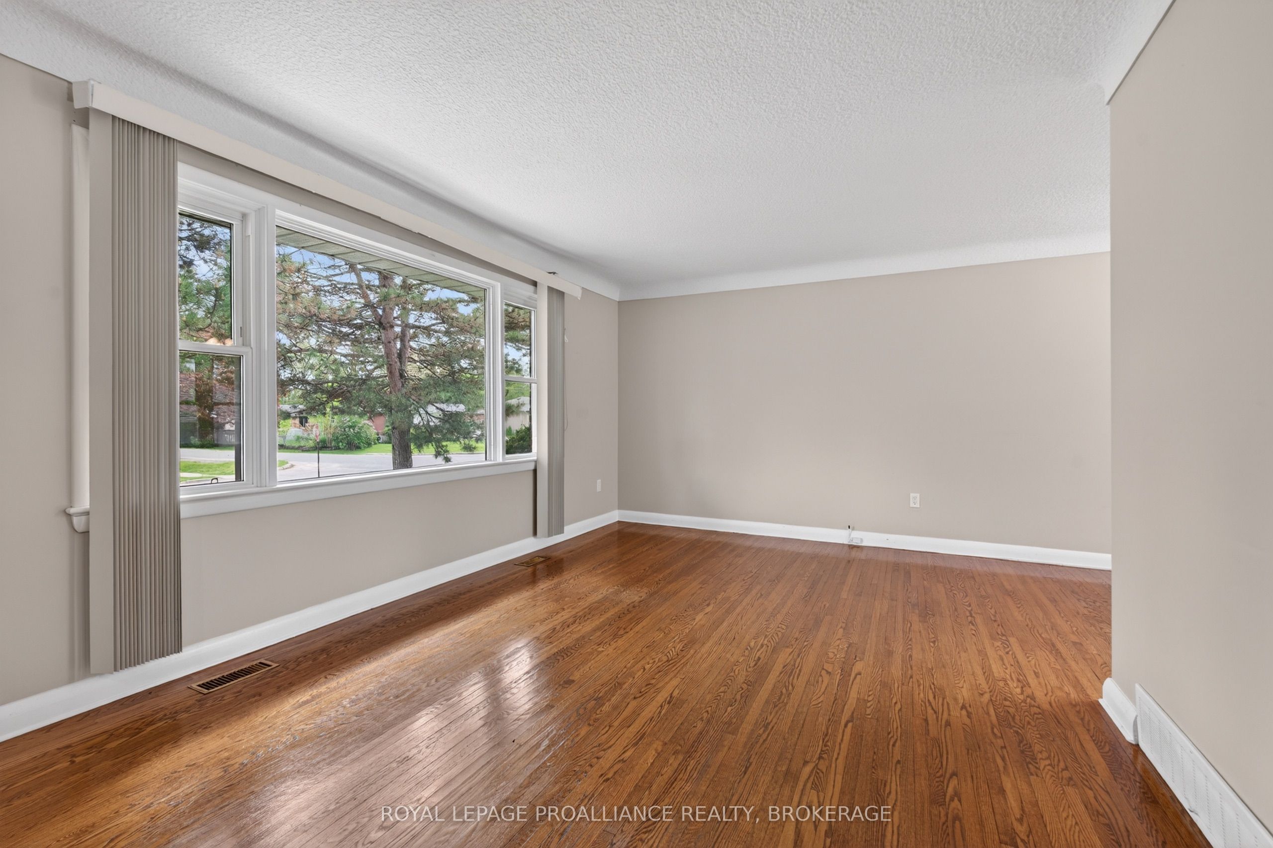 32 Lennox Street, Kingston, ON K7M 4S2 photo 5