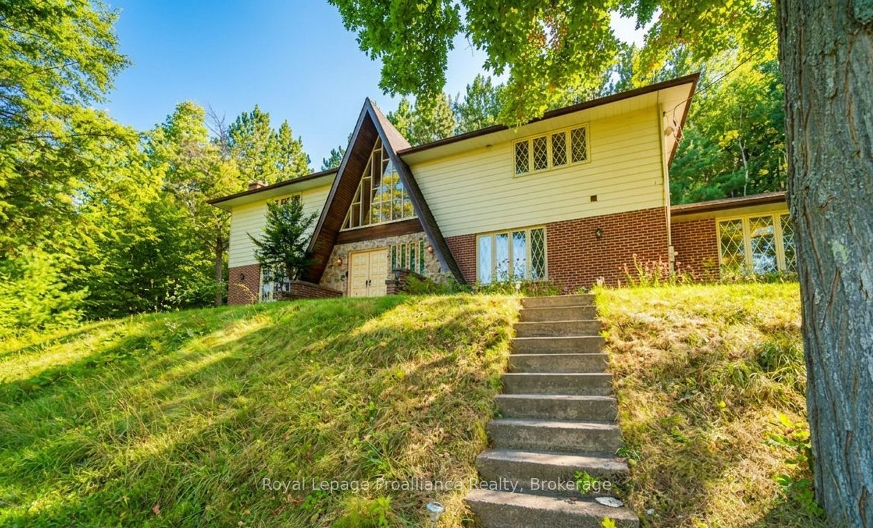 17100 Highway 41, Addington Highlands, ON K0H 1K0