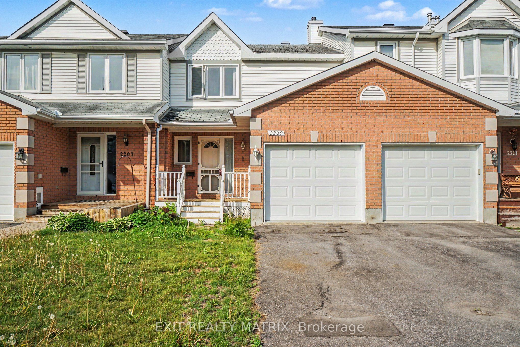 2209 Saturn Crescent, Orleans - Cumberland and Area, ON K4A 3T6 photo 2