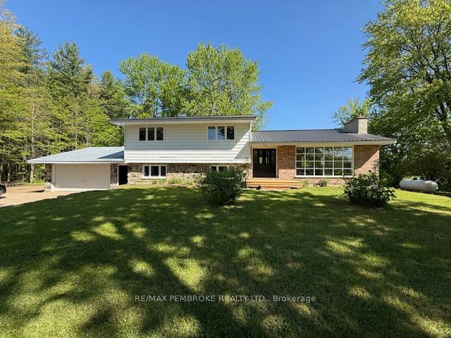410 Green Lake Road, North Algona Wilberforce, ON K8A 6W4
