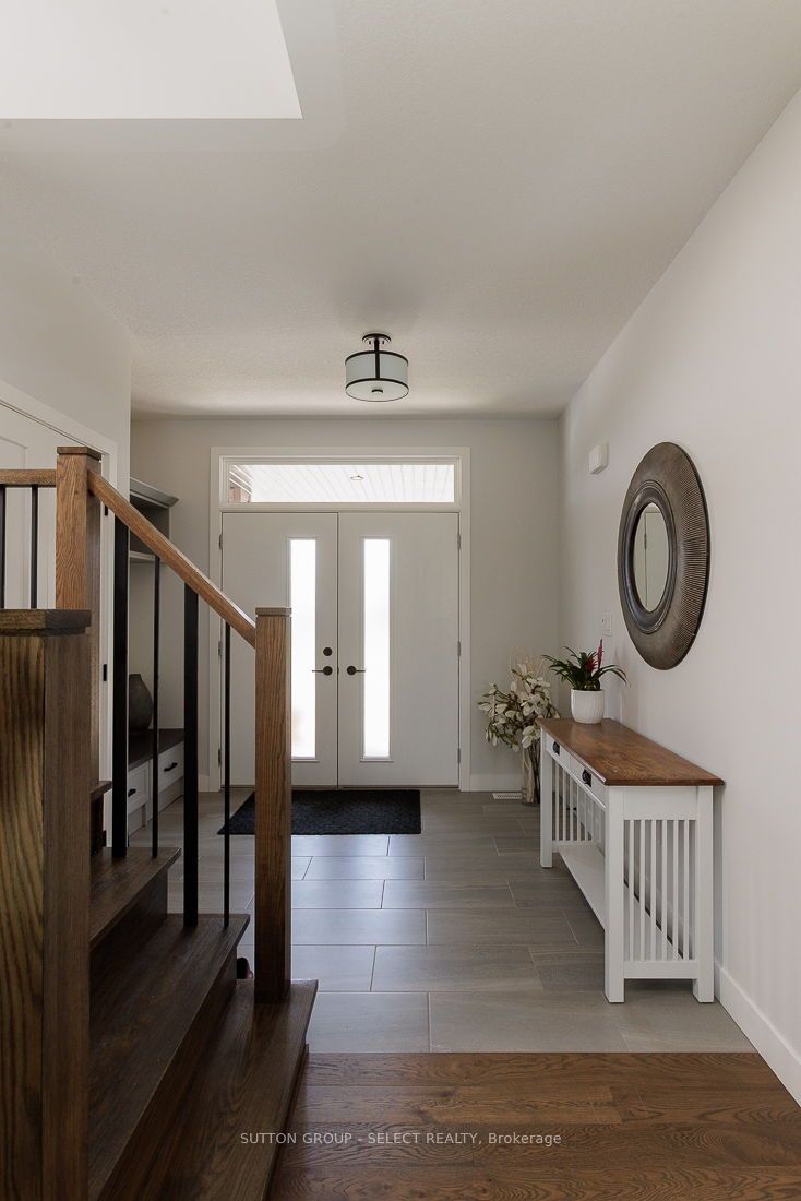2538 Buroak Drive, London North, ON N6G 3X7 photo 3