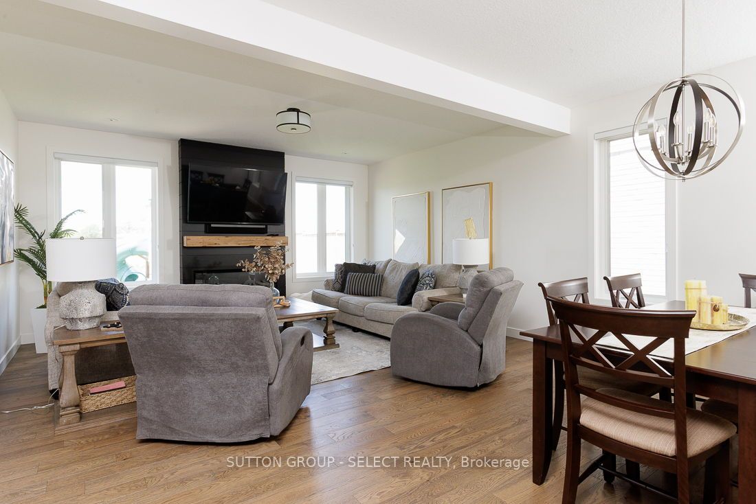 2538 Buroak Drive, London North, ON N6G 3X7 photo 5