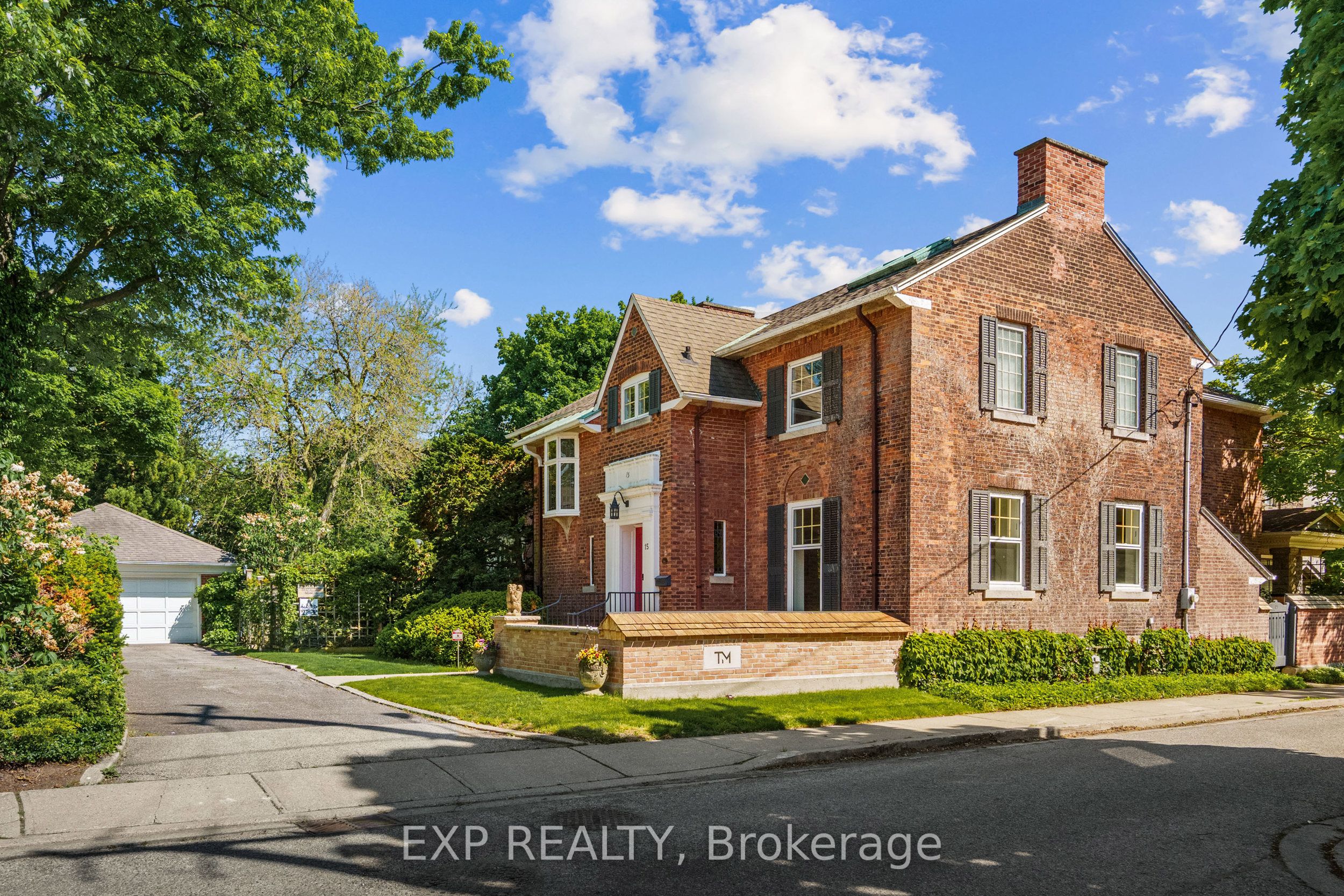 15 Trafalgar Street, St. Catharines, ON L2R 3L9 photo 2