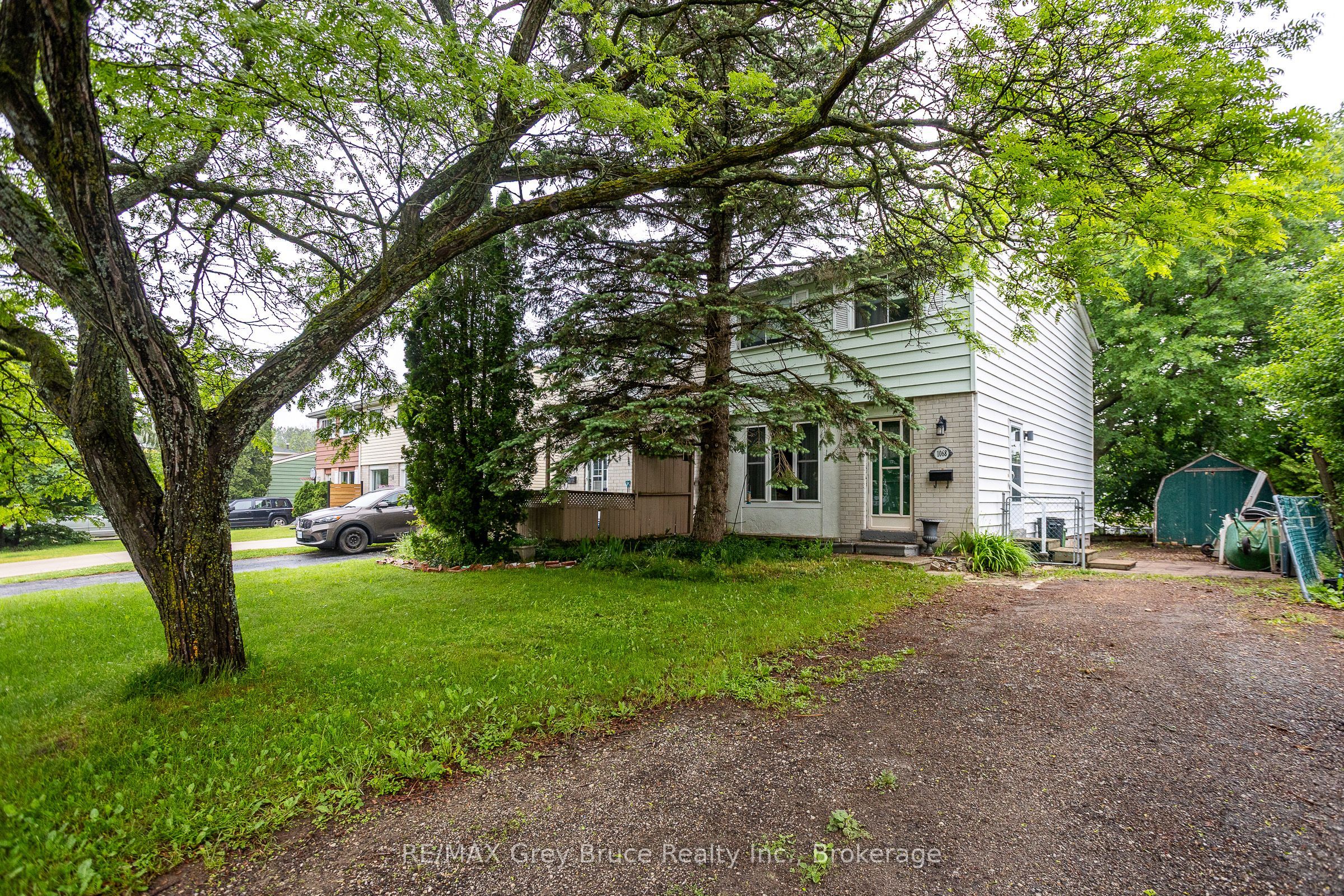 1068 11th Street E, Owen Sound, ON N4K 5V6 photo 2
