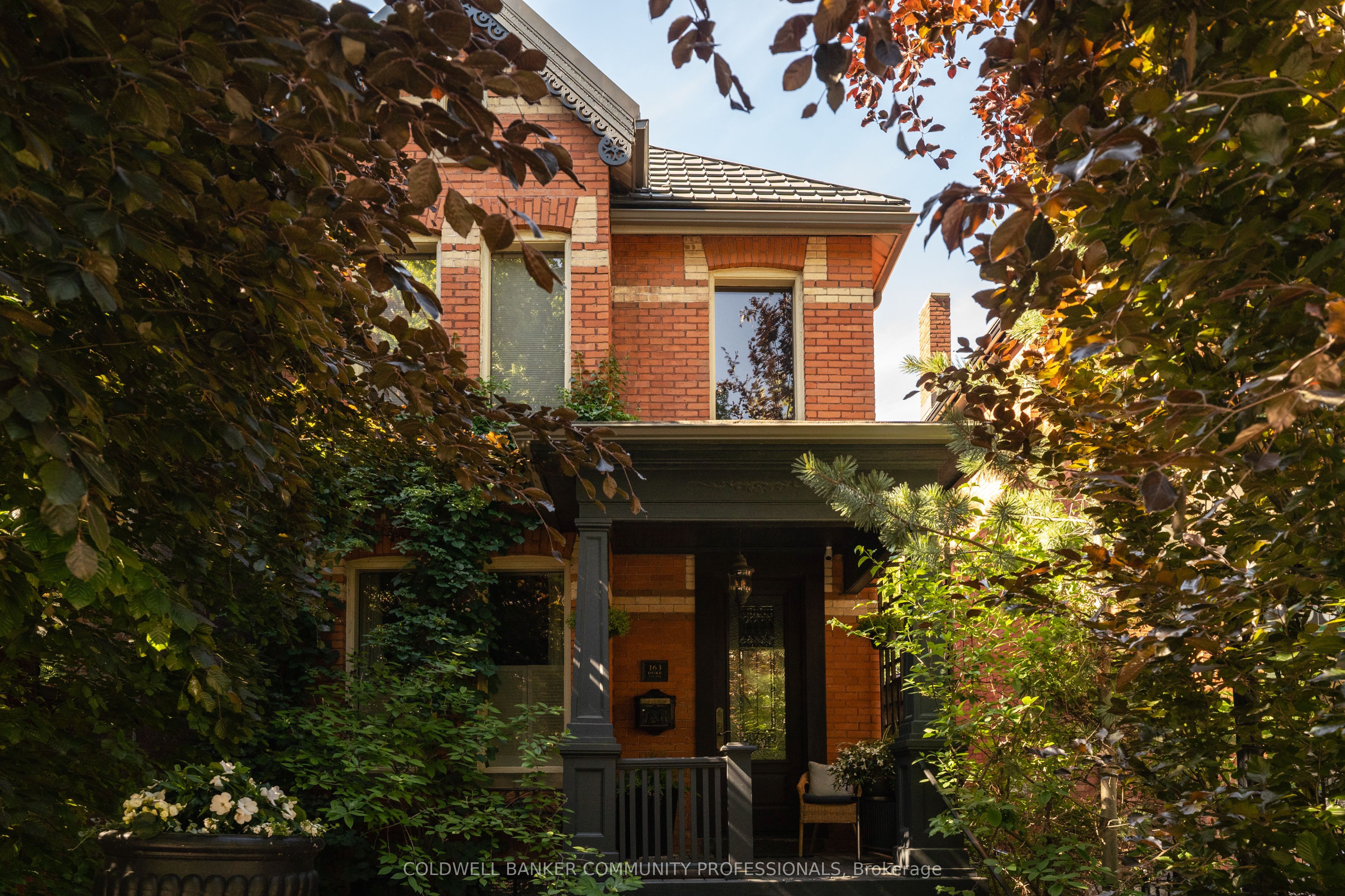 163 Duke Street, Hamilton, ON L8P 1X9 photo 3