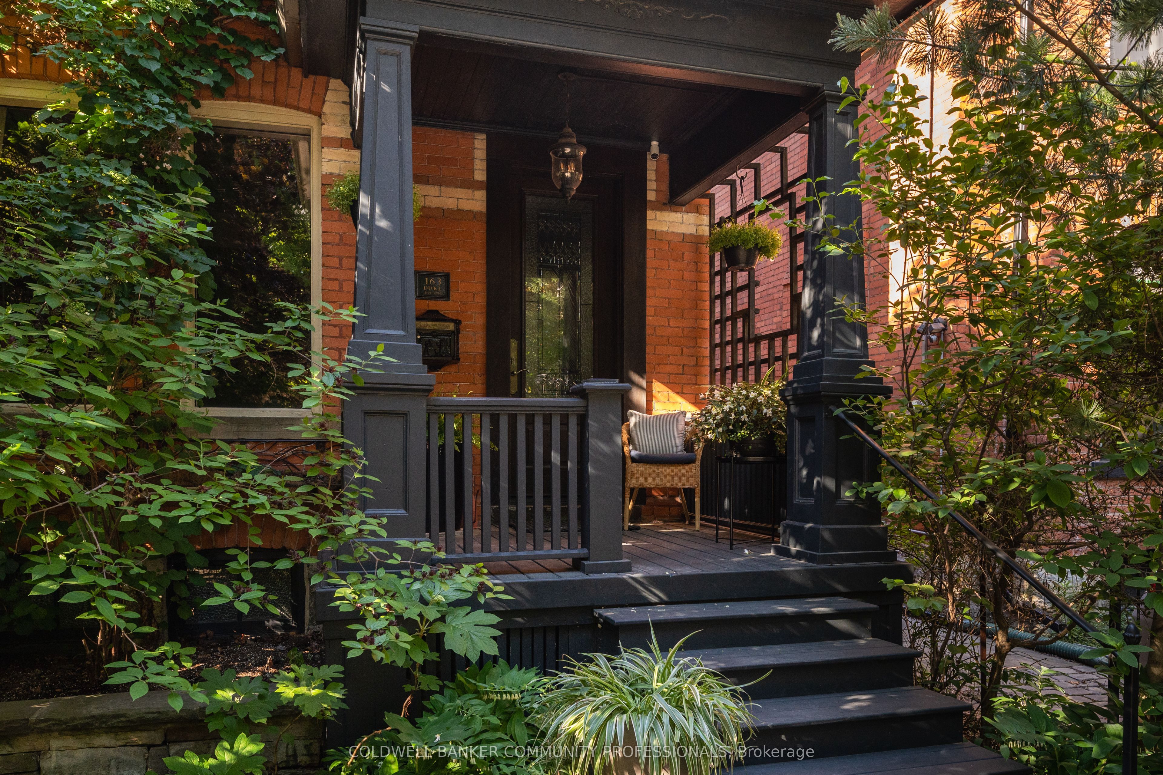163 Duke Street, Hamilton, ON L8P 1X9 photo 4