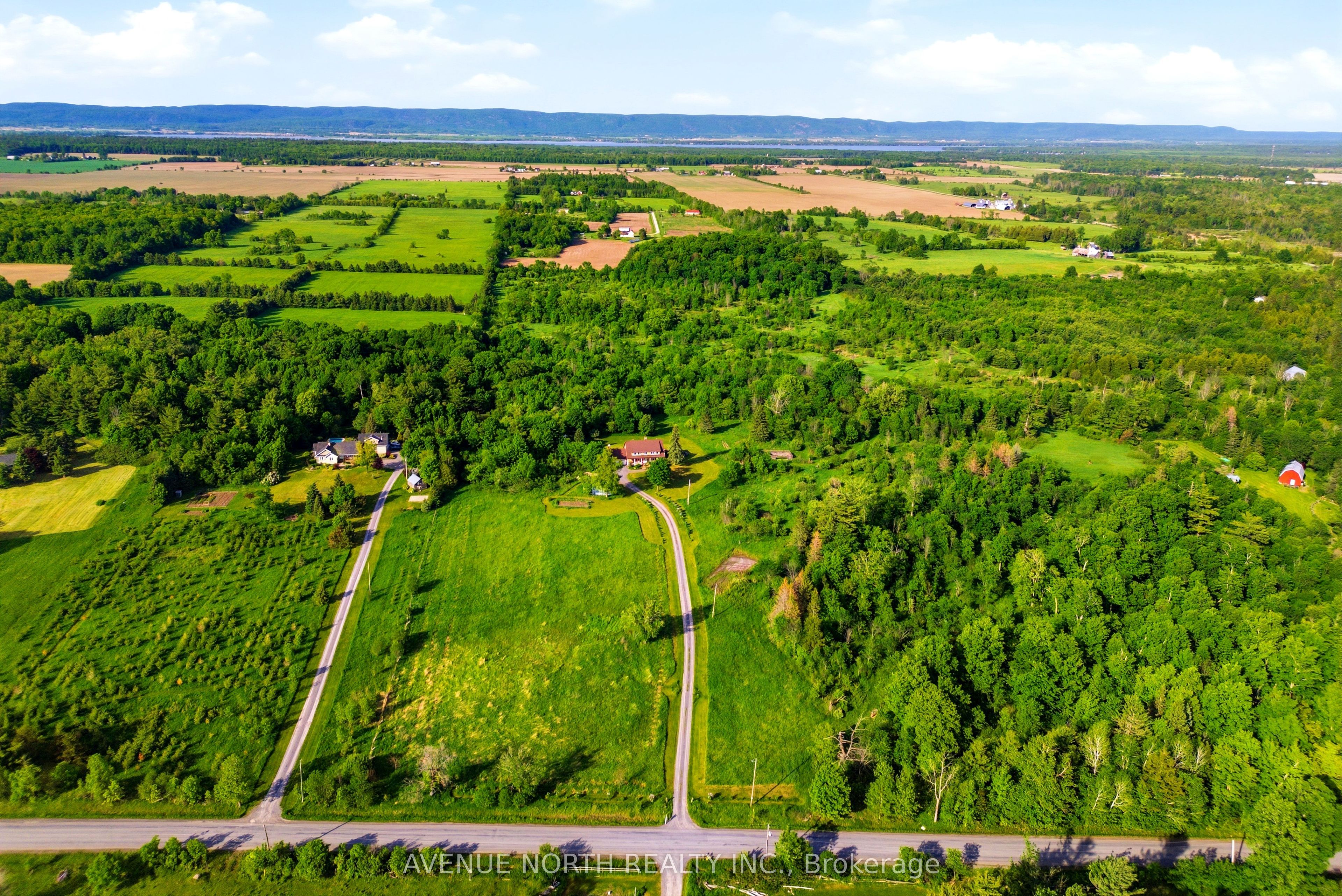 4446 STONECREST Road, Constance Bay - Dunrobin - Kilmaurs - Woodlawn, ON K0A 3M0 photo 2