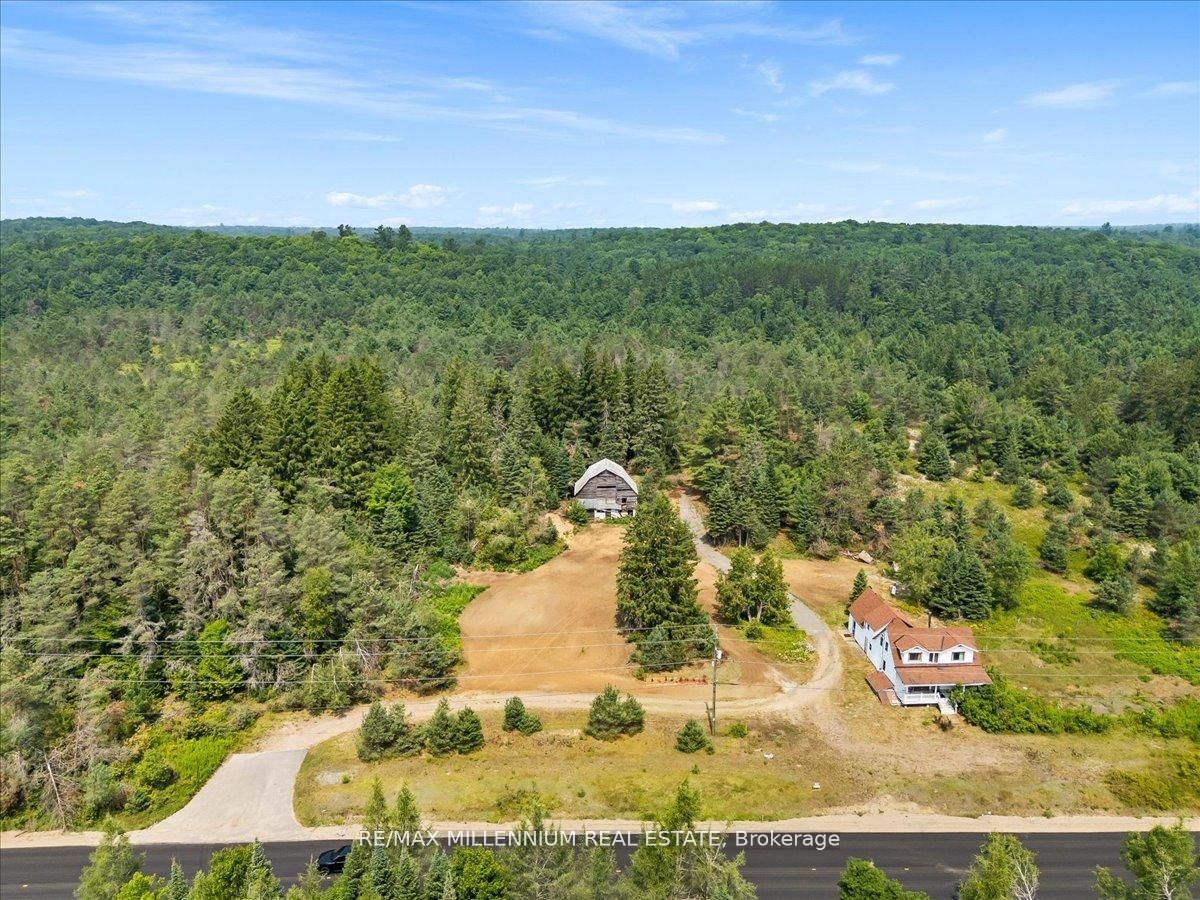 3529 Highway 118 E, Bracebridge, ON P1L 1X1