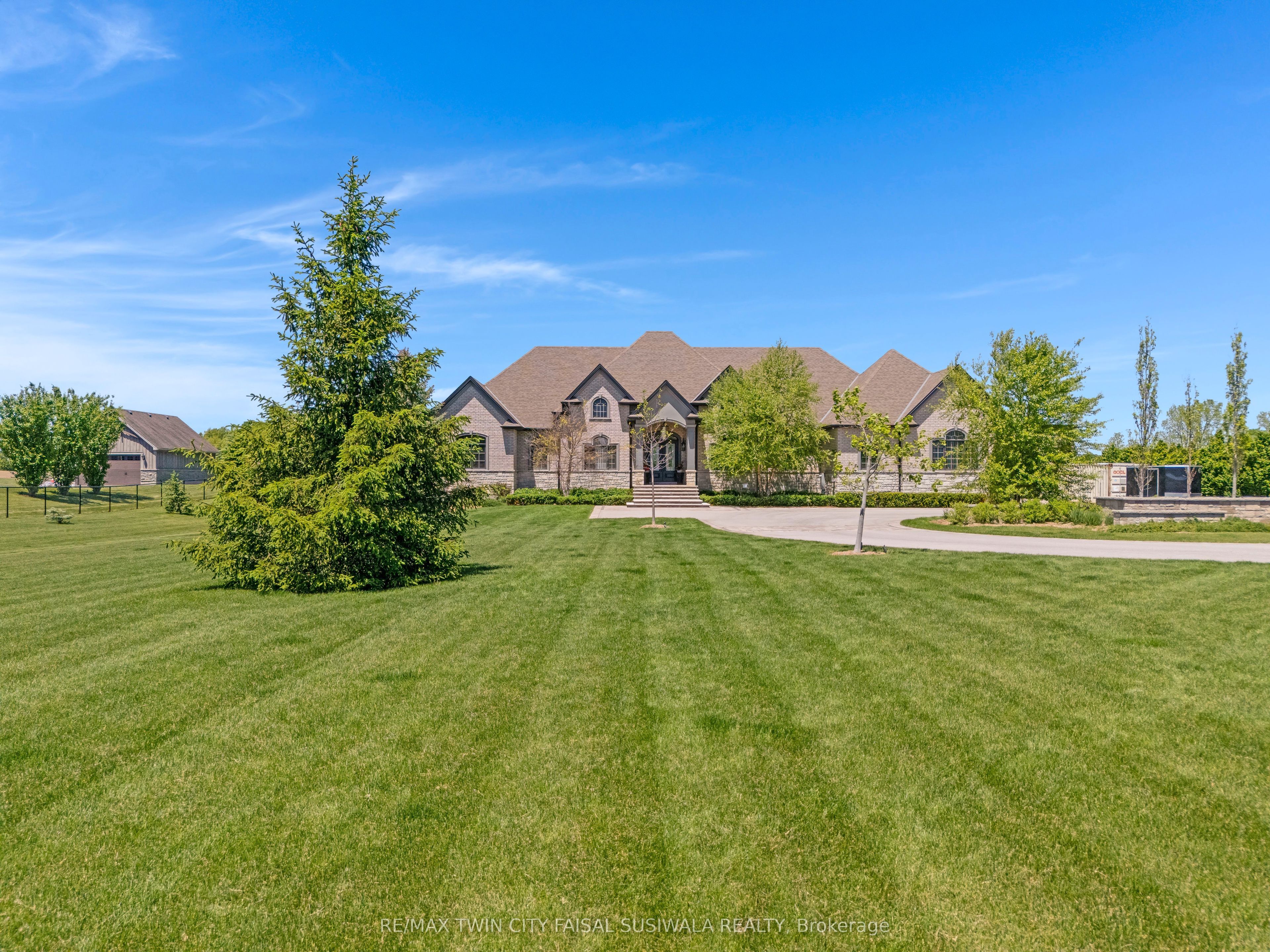 214 Jerseyville Road, Brant, ON N3T 5M1 photo 3