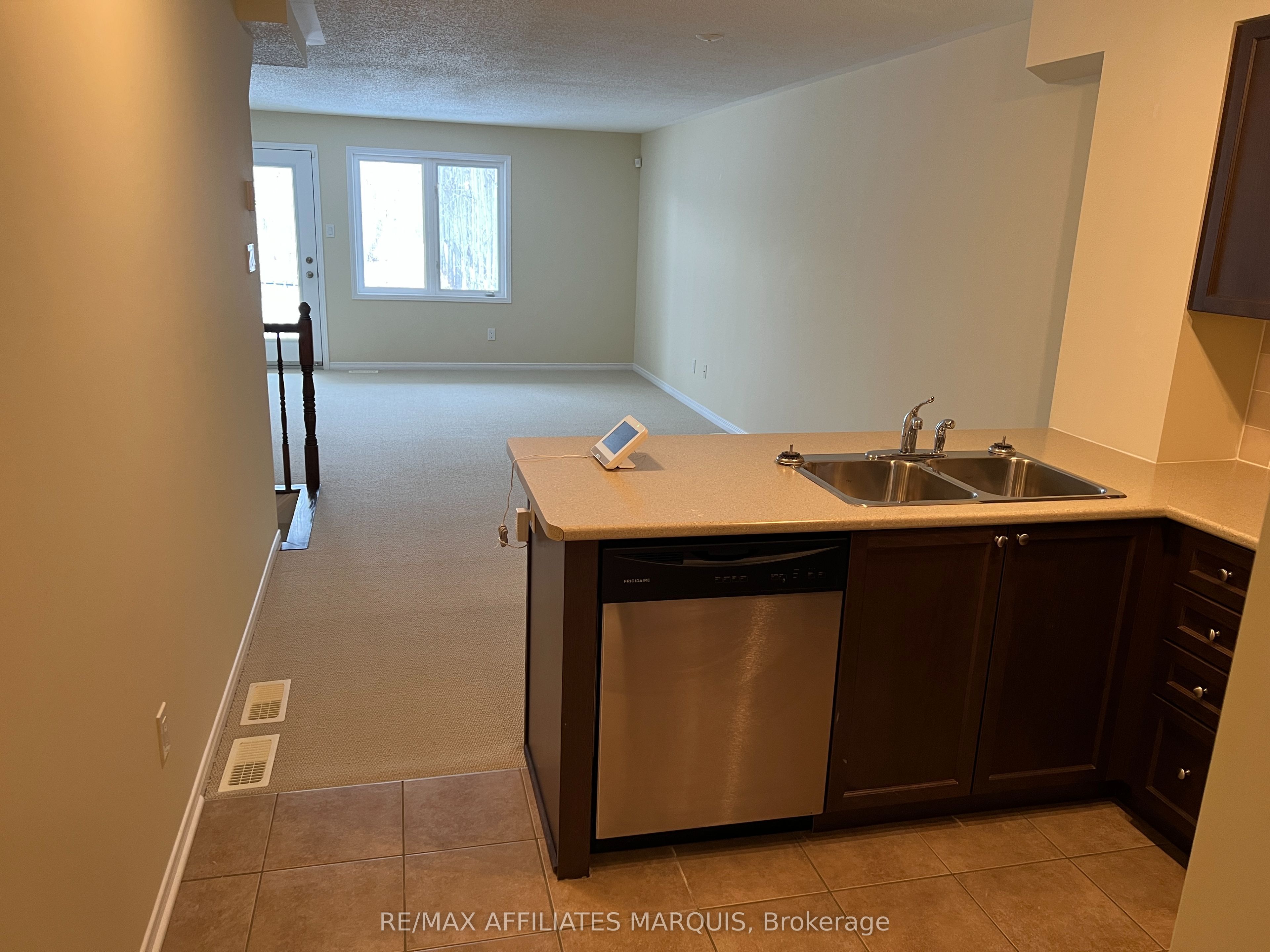 304 Fir Lane, North Grenville, ON K0G 1J0 photo 5