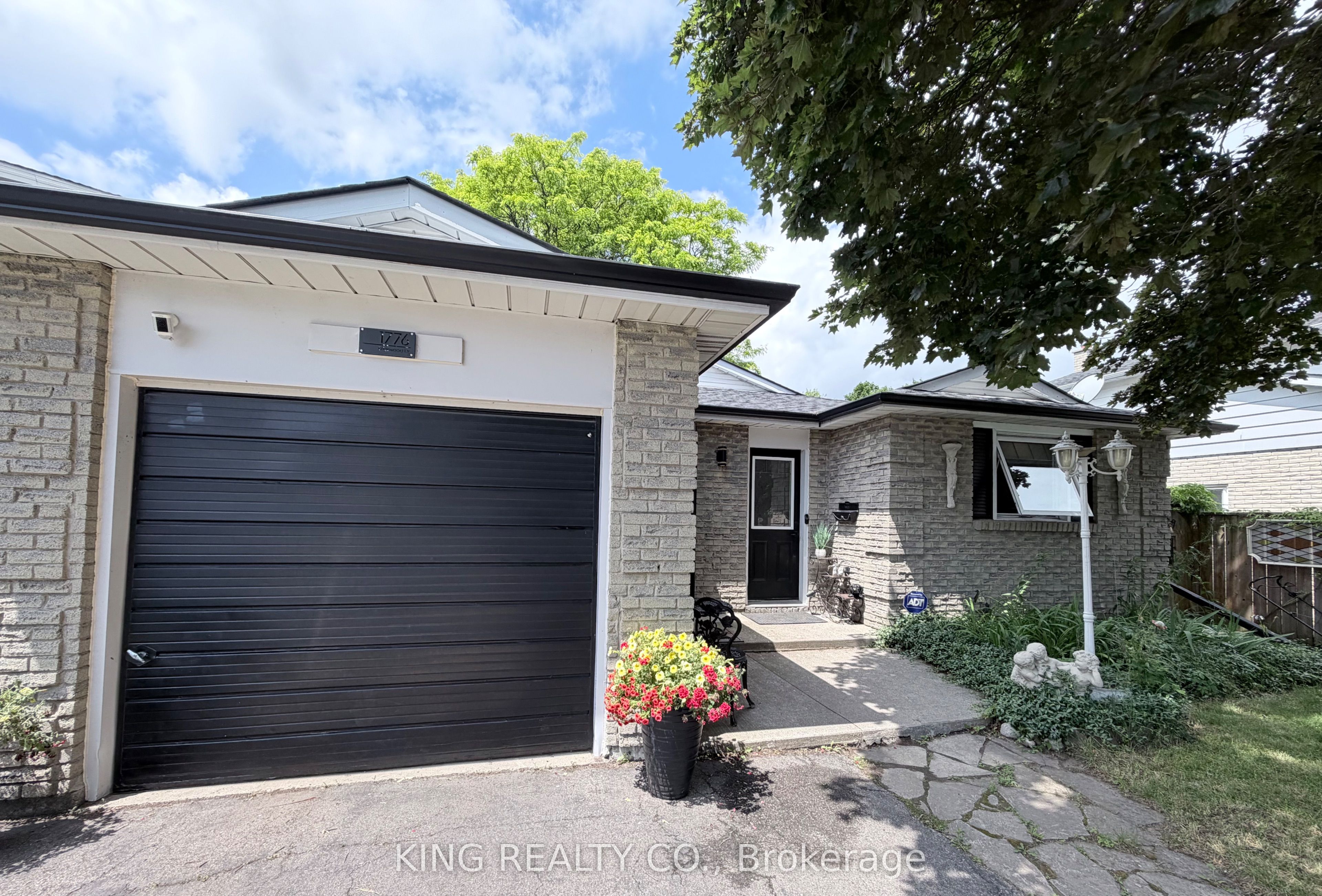 1776 Briarwood Drive, Cambridge, ON N3H 5A7 photo 2