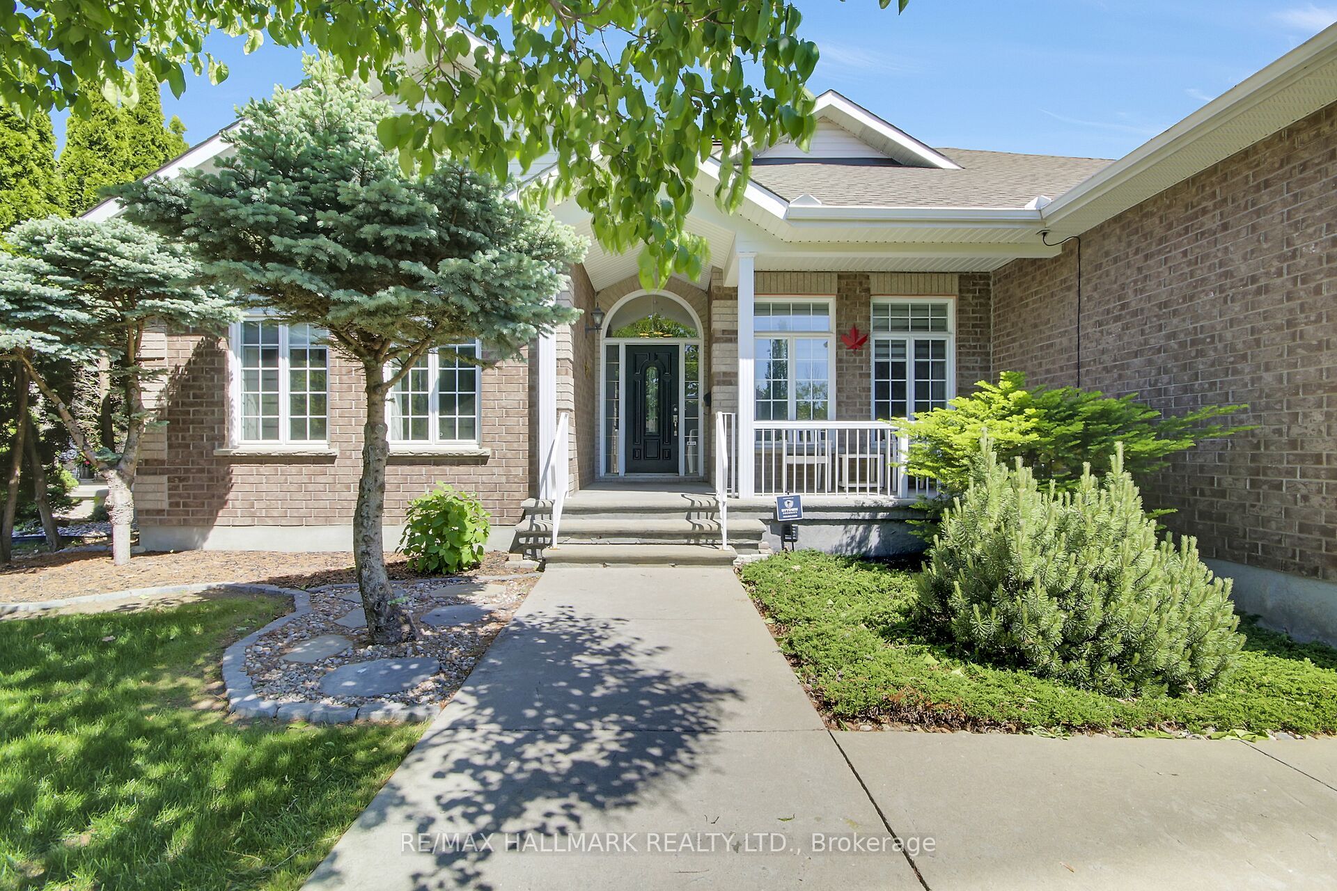5 Dolomite Street, Stittsville - Munster - Richmond, ON K2S 1Y8