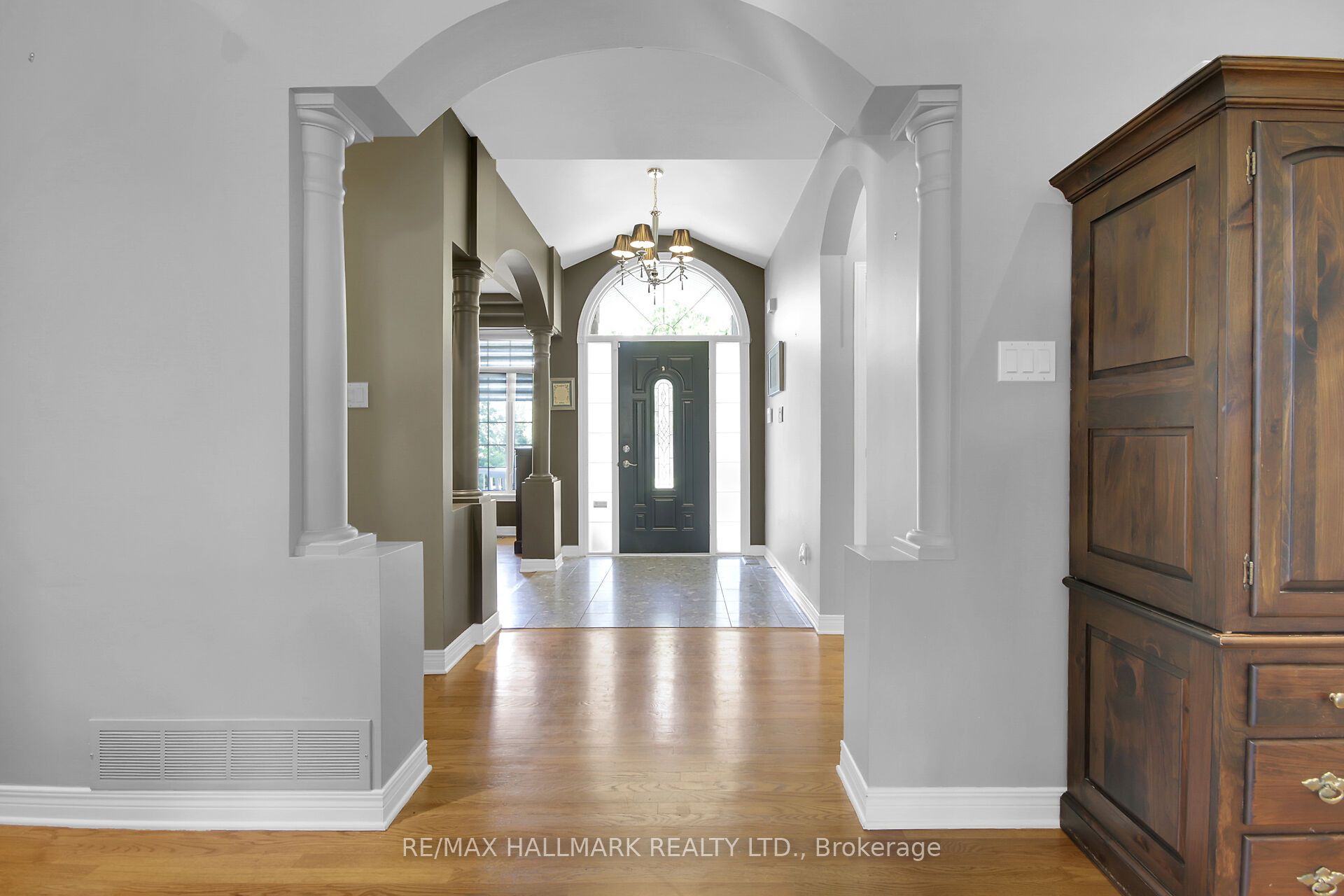 5 Dolomite Street, Stittsville - Munster - Richmond, ON K2S 1Y8 photo 3