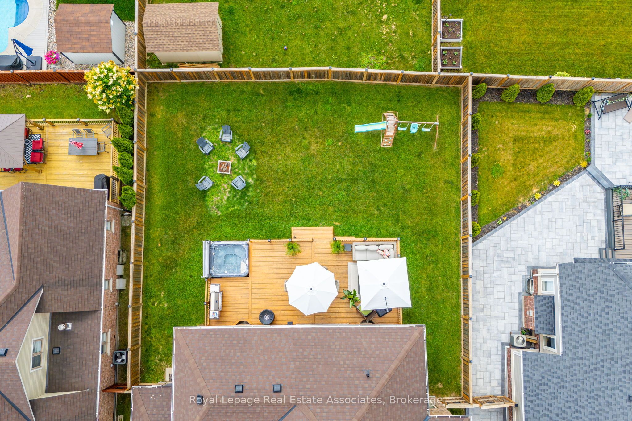 17 Mitchell Crescent, Mono, ON L9W 6W6