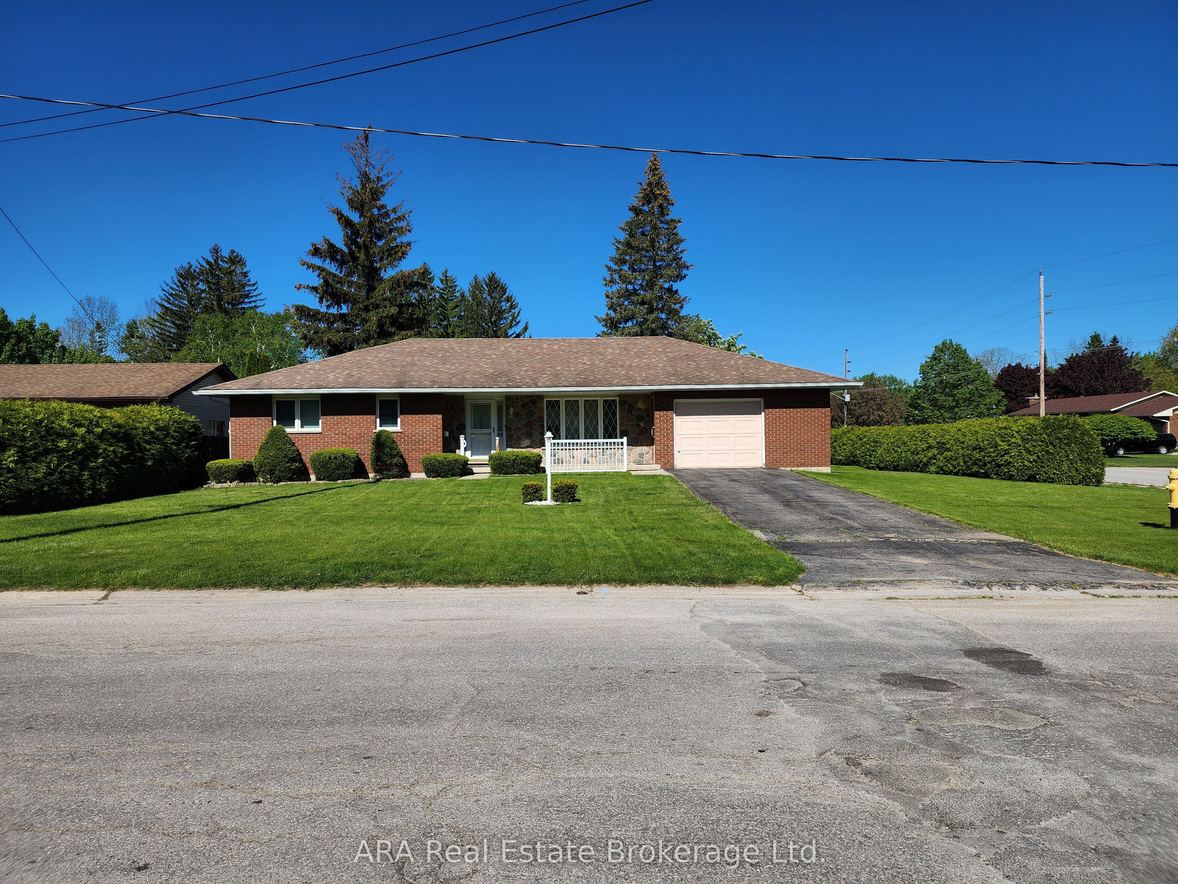 66 Union Street, Meaford, ON N4L 1E6
