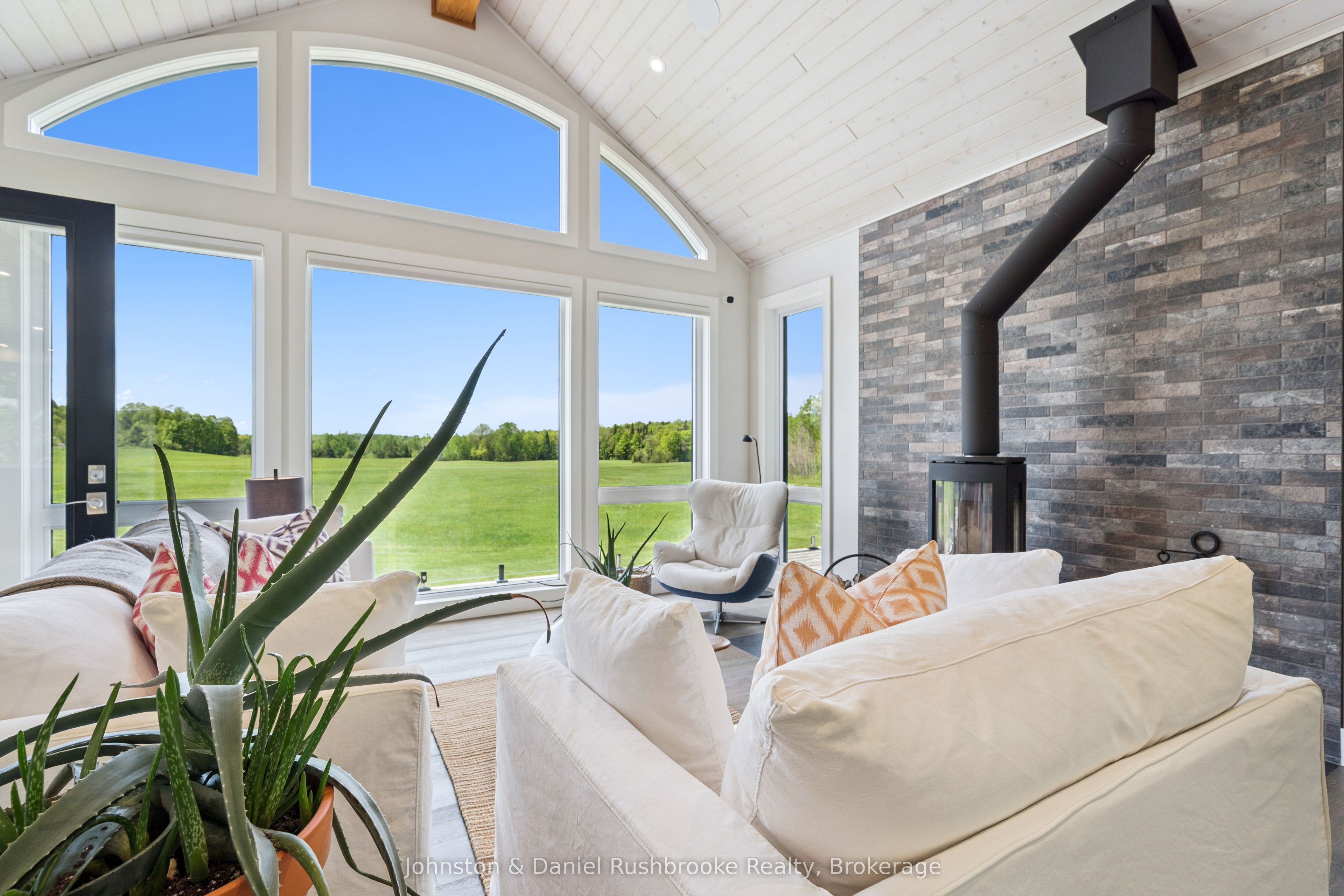 1280 Beatrice Townline Road, Muskoka Lakes, ON P1L 1X4 photo 5